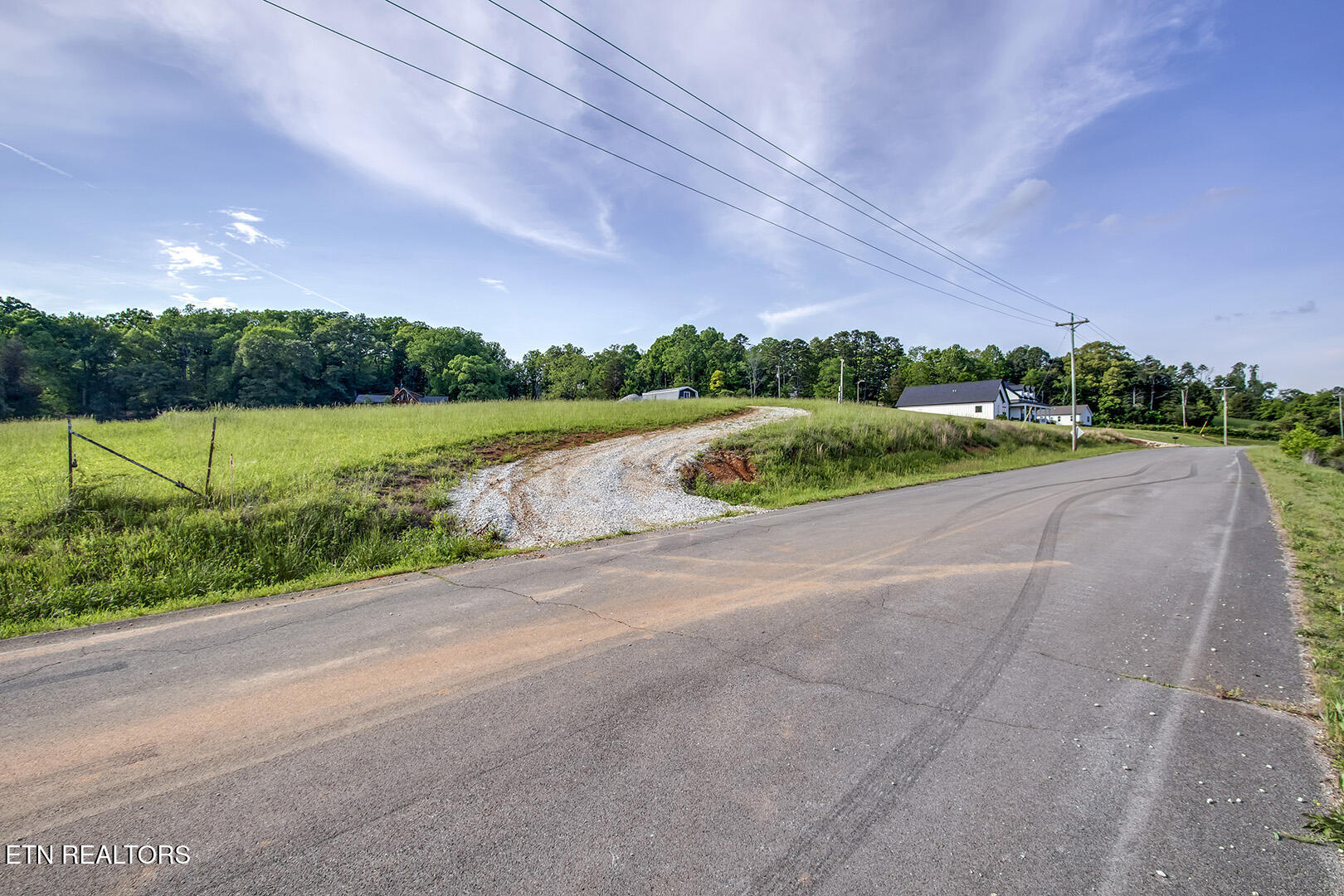 139 Hearthside Road Clinton TN 37716