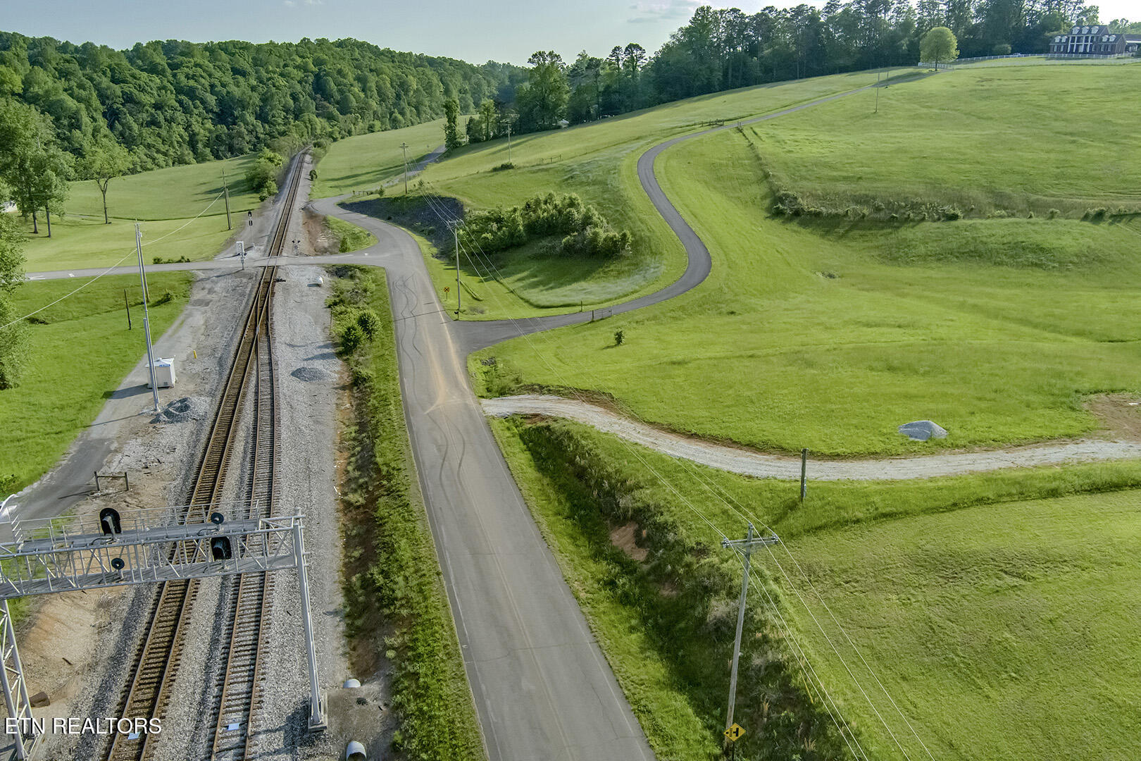139 Hearthside Road Clinton TN 37716
