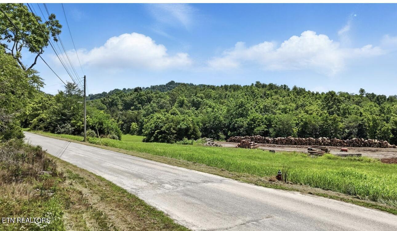 307 Old Kentucky Road Tazewell TN 37879