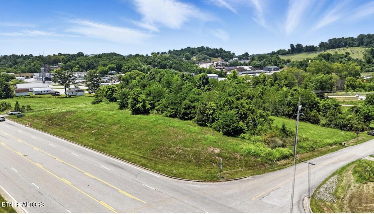 307 Old Kentucky Road Tazewell TN 37879