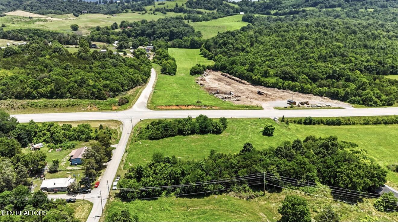 307 Old Kentucky Road Tazewell TN 37879