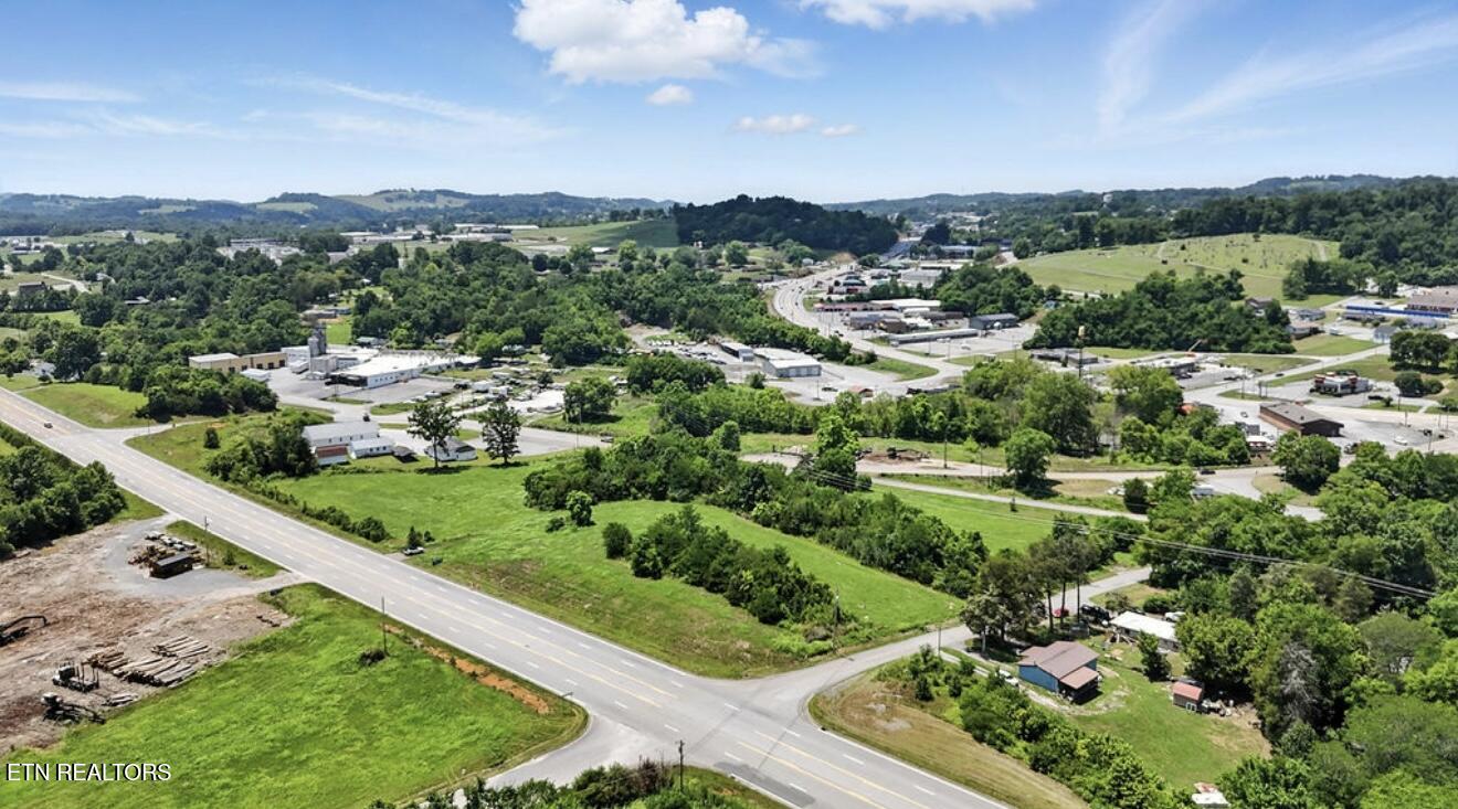 307 Old Kentucky Road Tazewell TN 37879