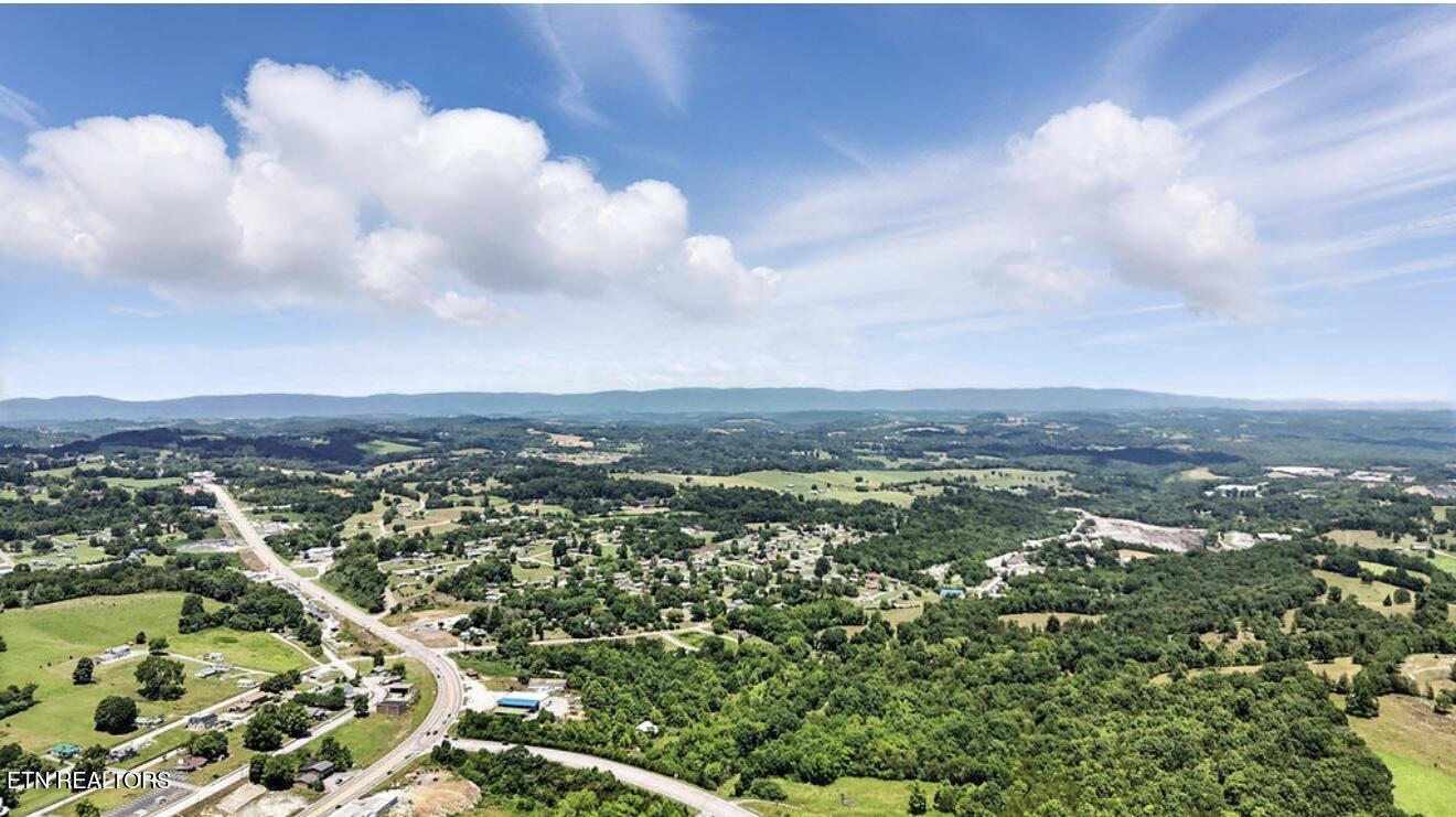 307 Old Kentucky Road Tazewell TN 37879