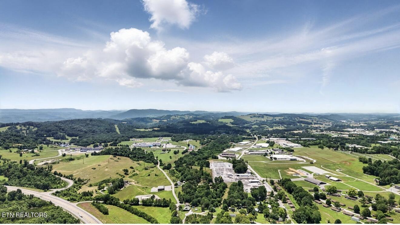 307 Old Kentucky Road Tazewell TN 37879