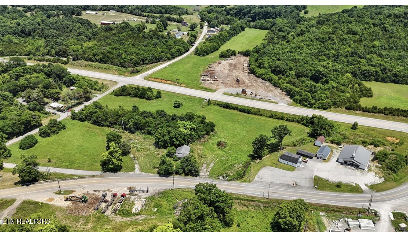 307 Old Kentucky Road Tazewell TN 37879