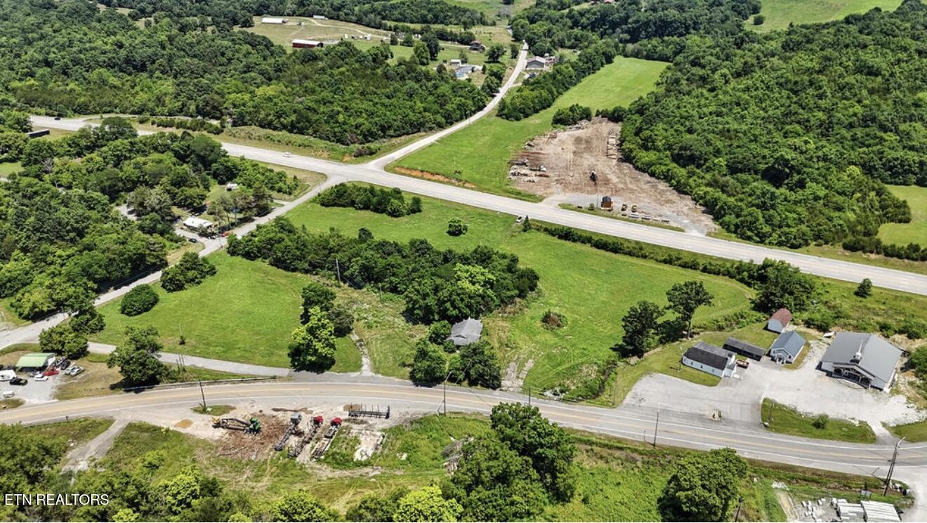 307 Old Kentucky Road Tazewell TN 37879