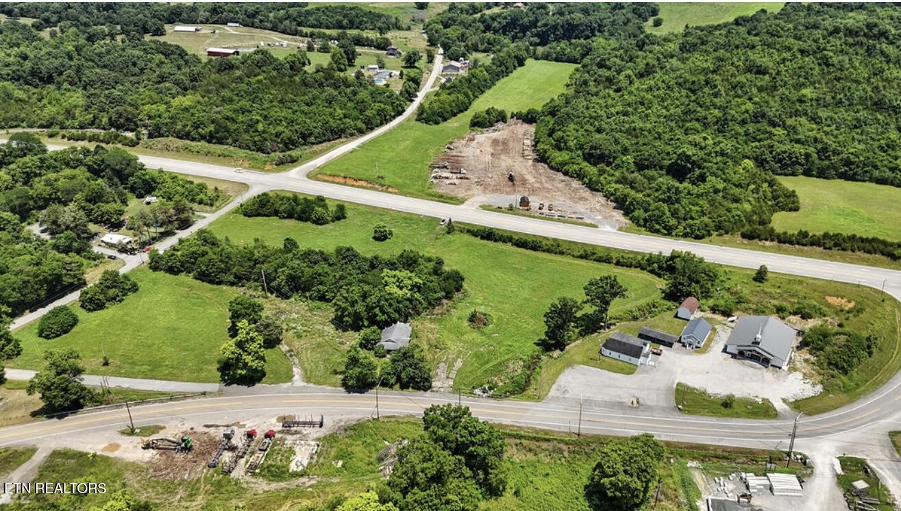 307 Old Kentucky Road Tazewell TN 37879