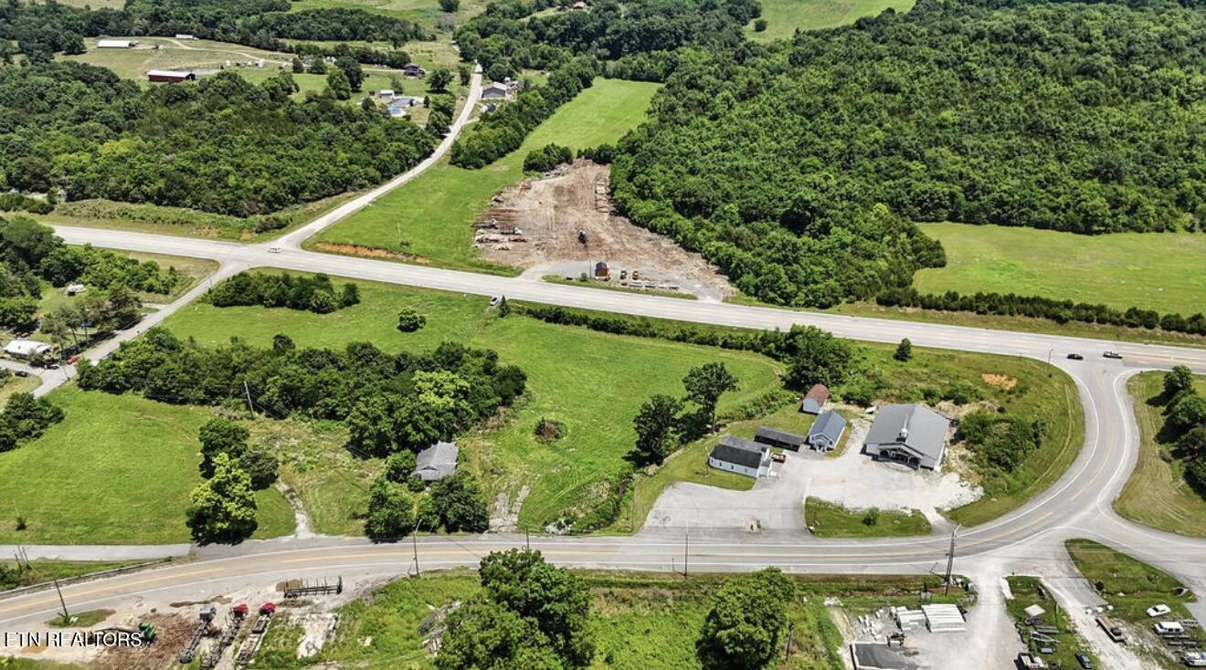 307 Old Kentucky Road Tazewell TN 37879