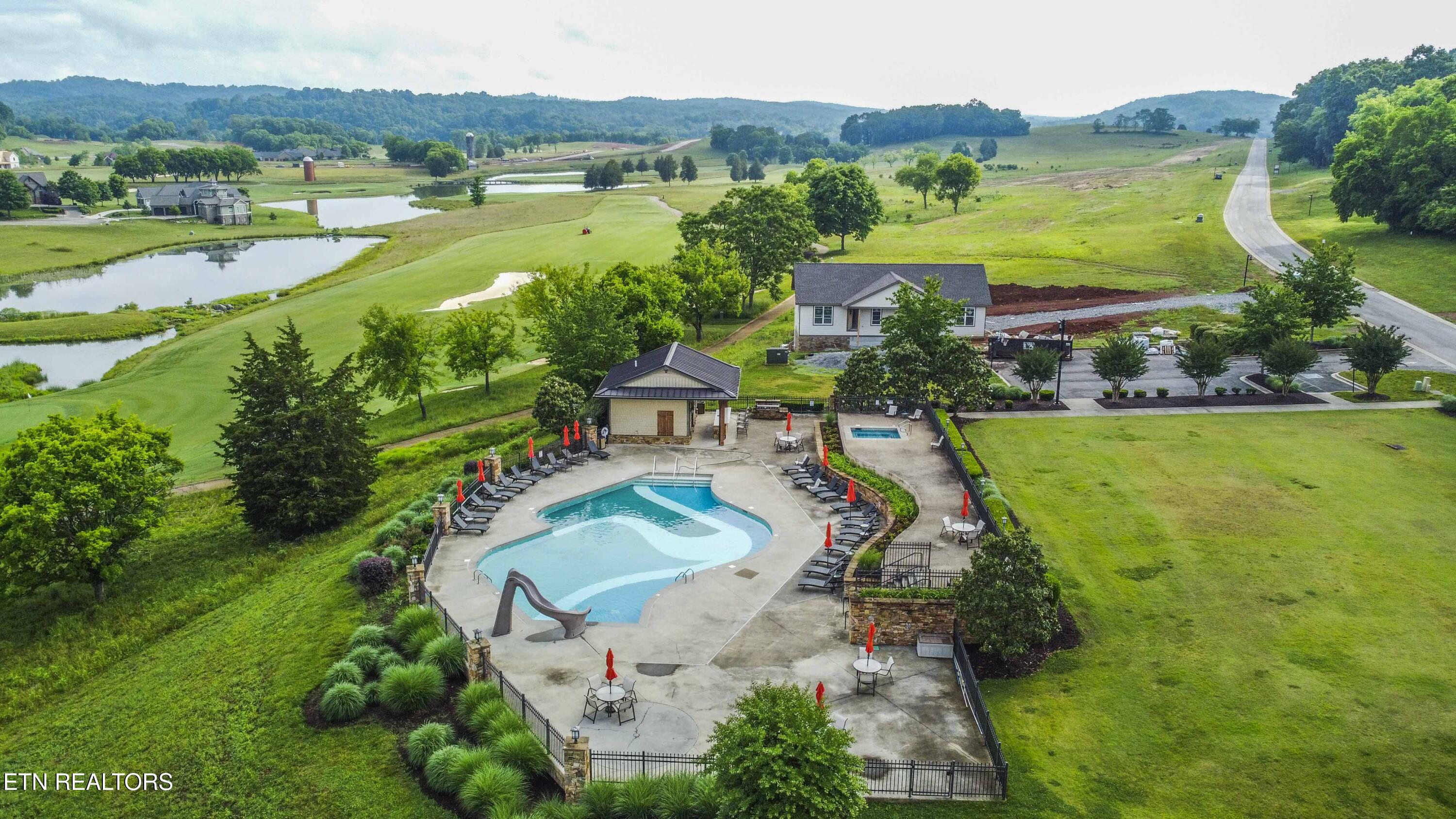 494 Black Bear Circle Loudon TN 37774