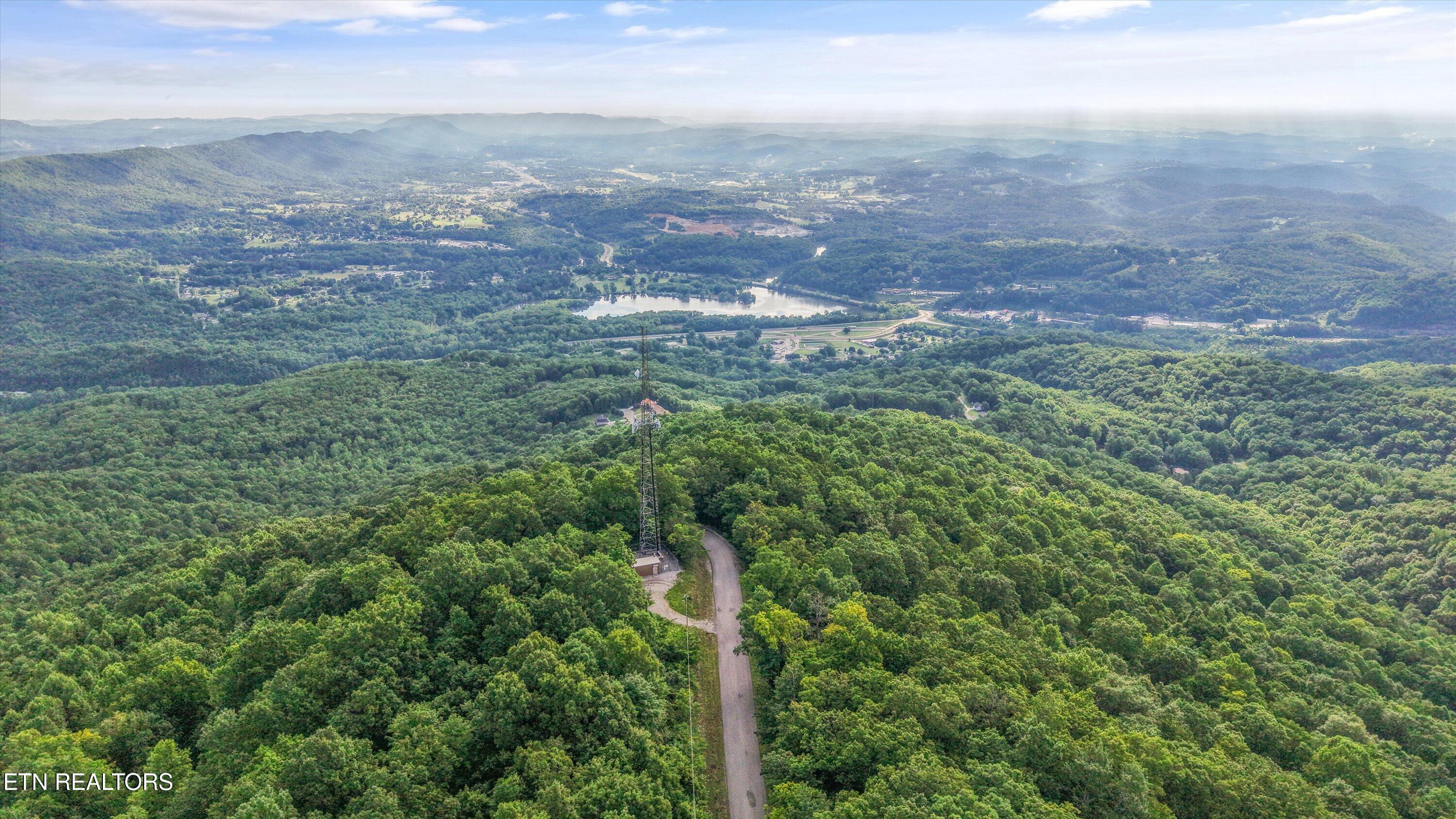 Mountain Road Caryville TN 37714