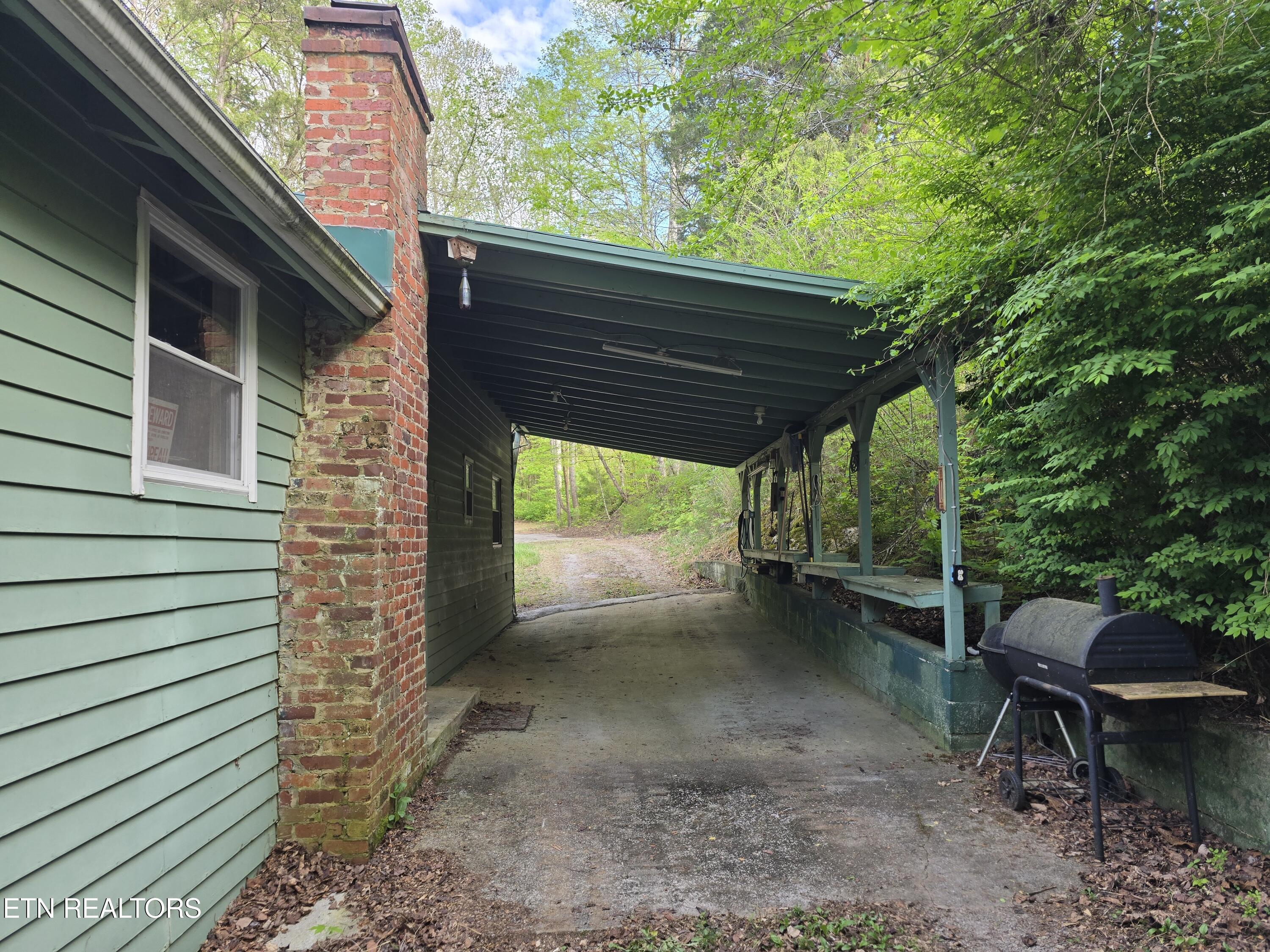 3711 Elm Springs Ridge Road Washburn TN 37888