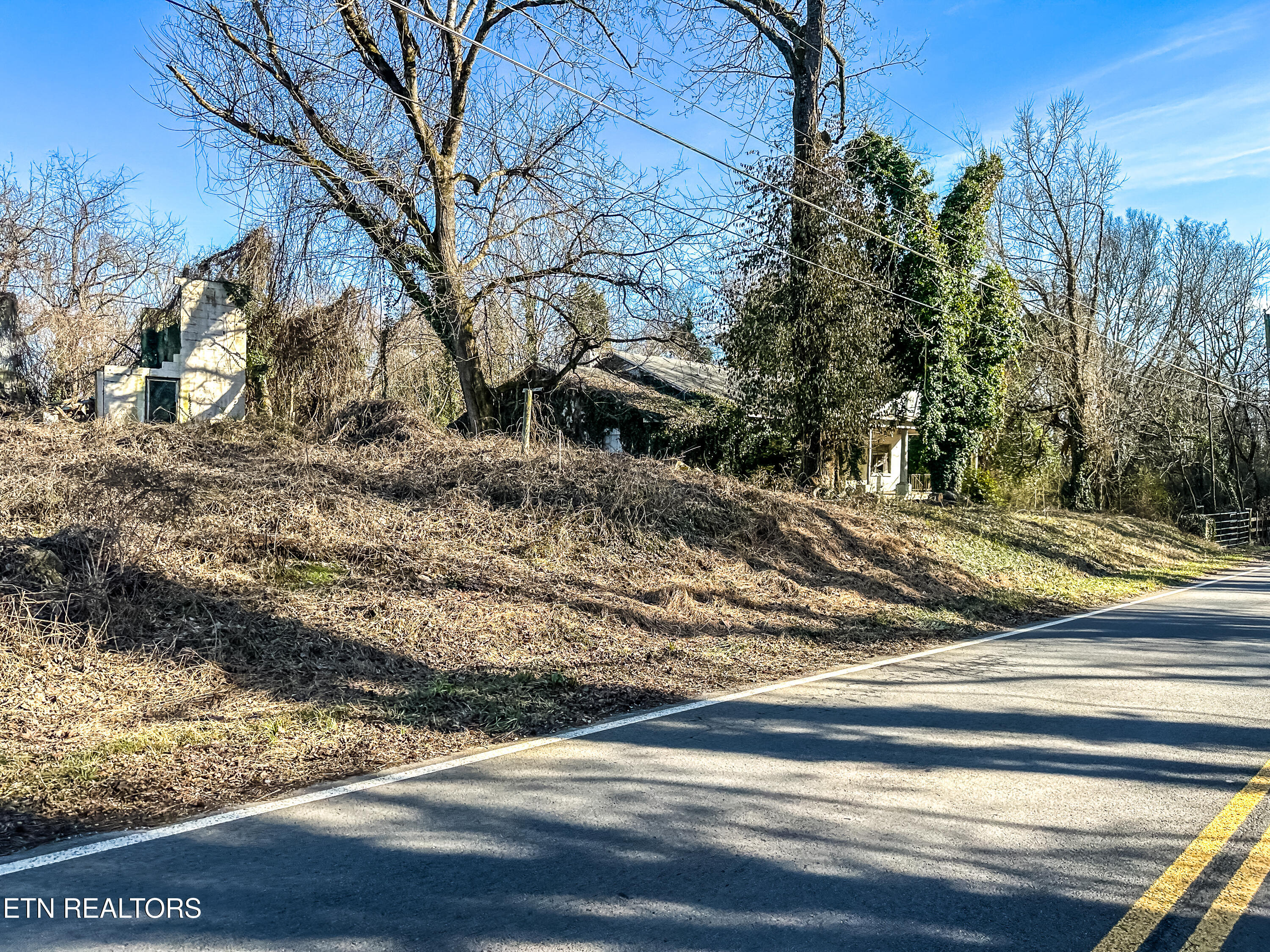 3706-3708 Holston Hills Road Knoxville TN 37914