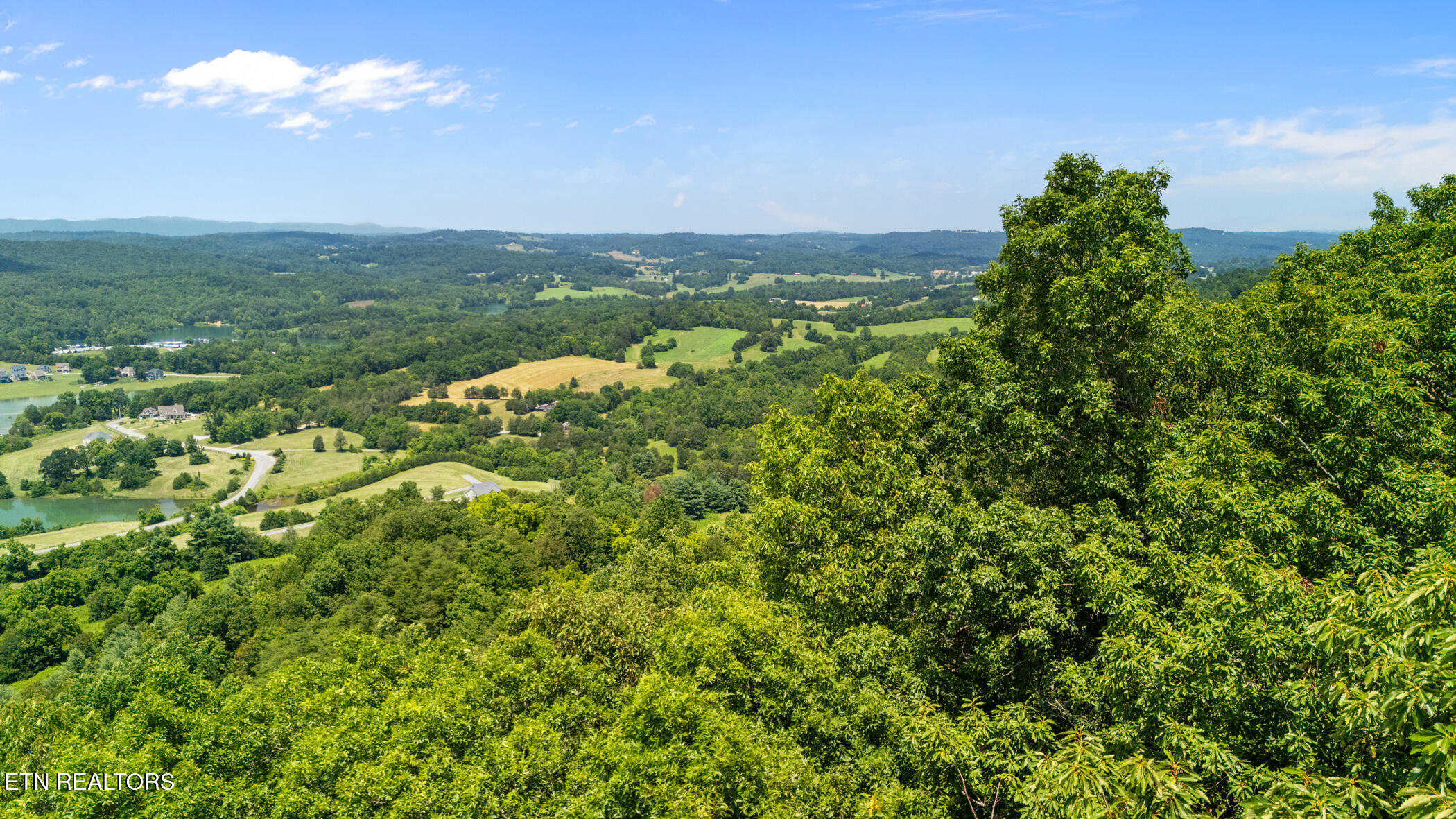 94 Swan Song Trail Sharps Chapel TN 37866