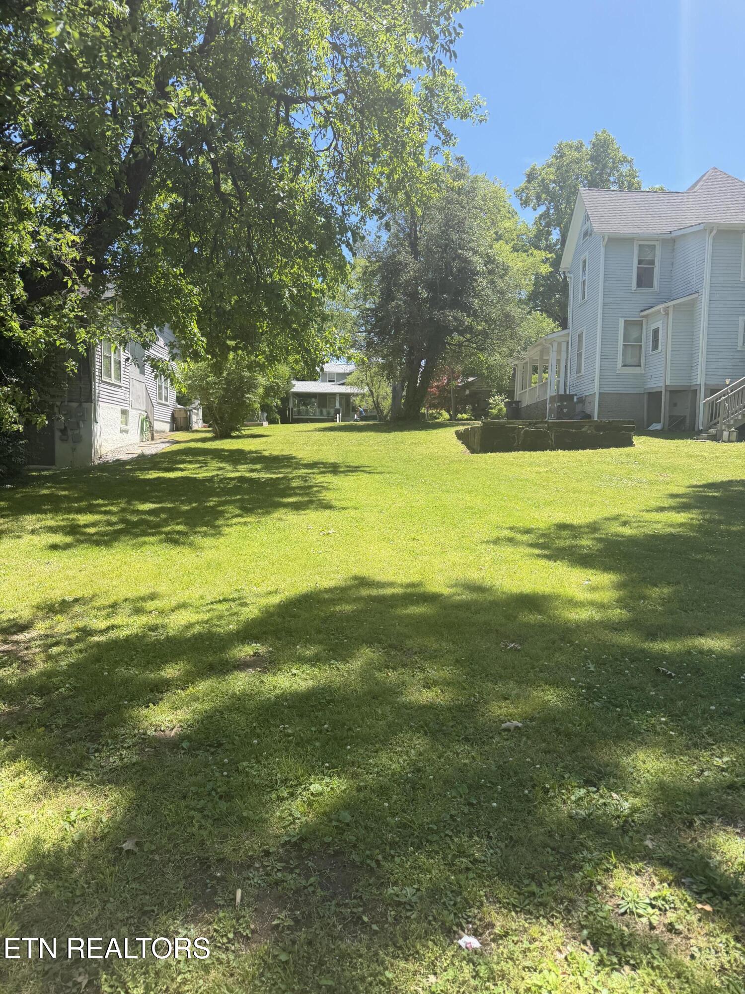 1713 E 5th Avenue Knoxville TN 37917