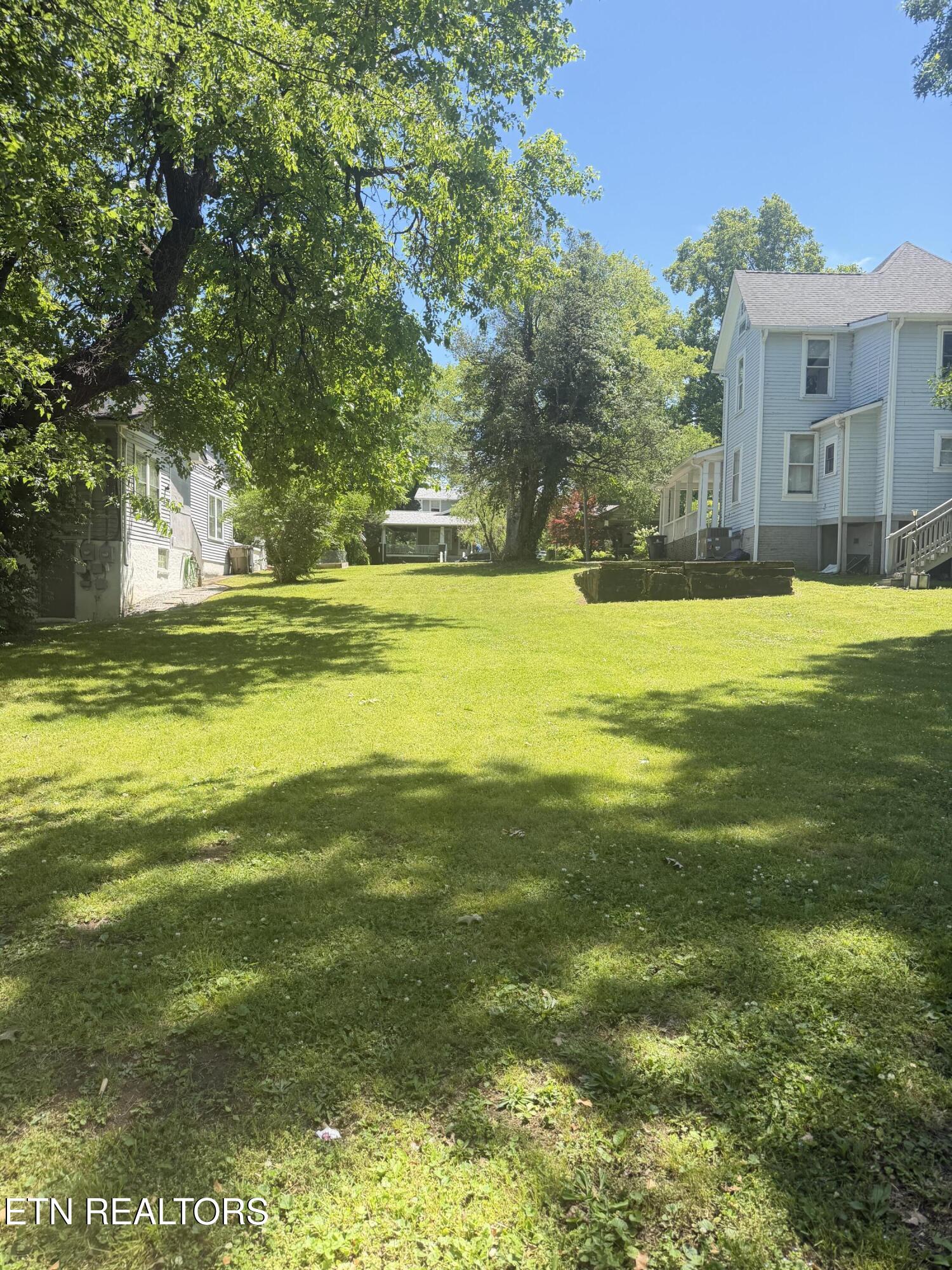 1713 E 5th Avenue Knoxville TN 37917