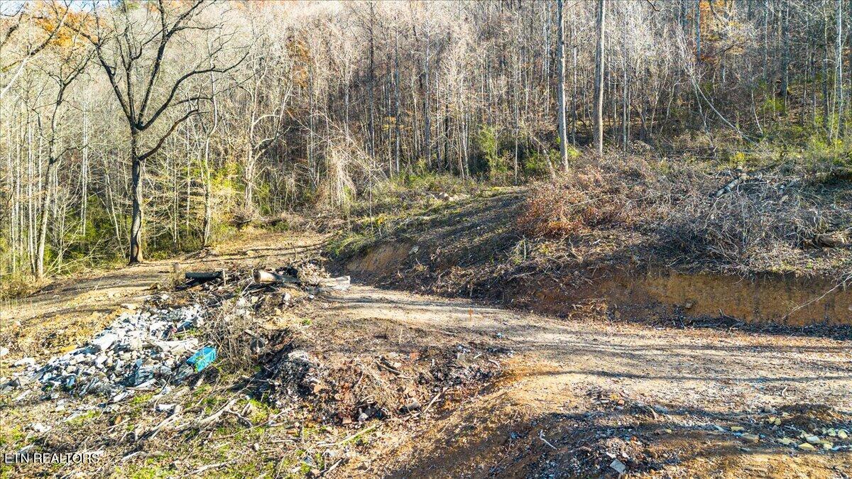 1224 Us 25w Lafollette TN 37766