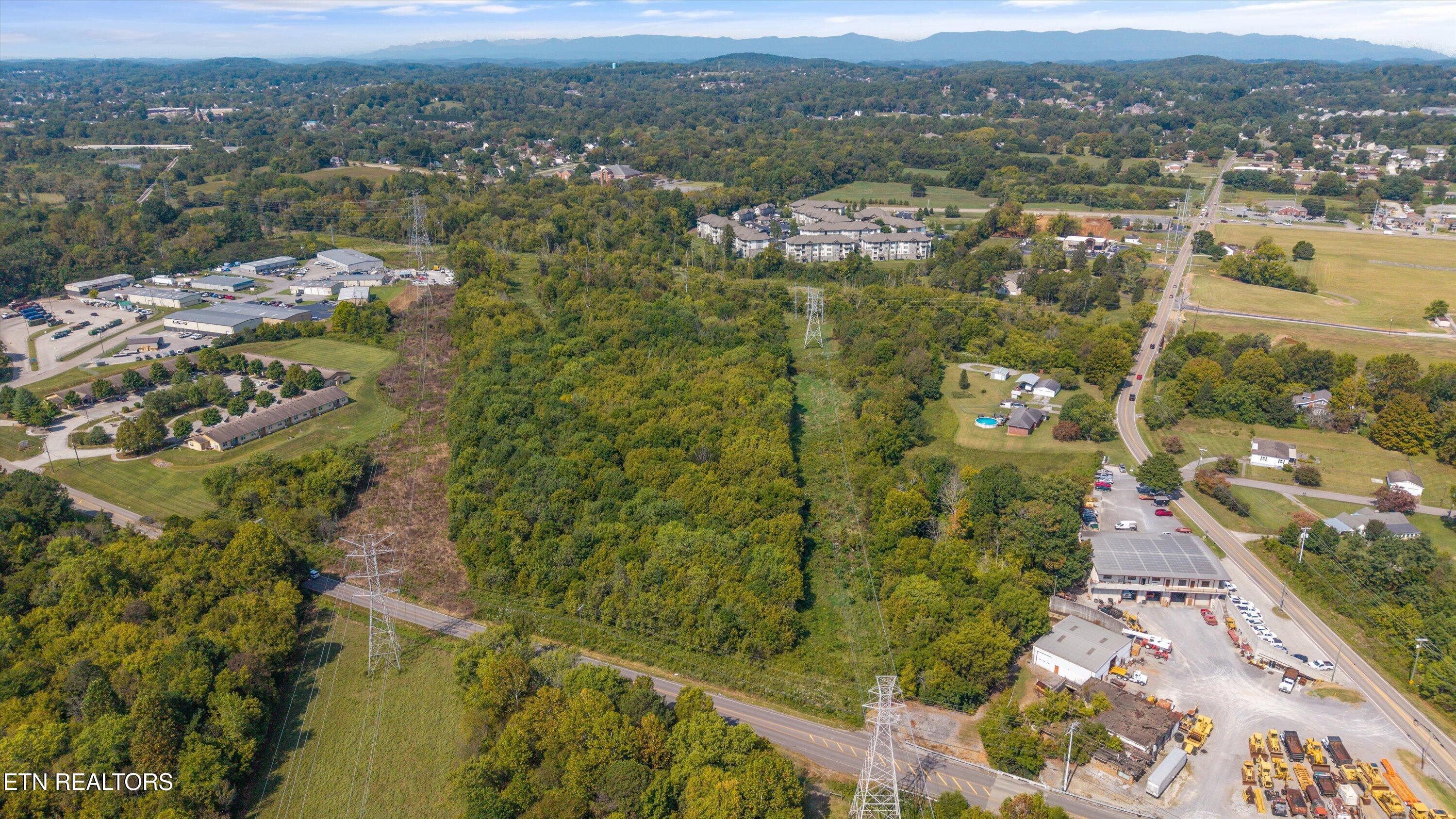 7405 Central Avenue Pike Powell TN 37849