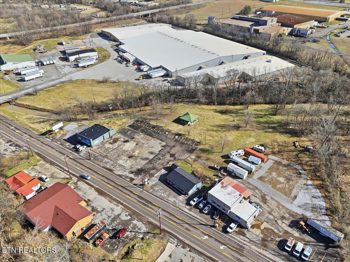 1008 N Main Street Sweetwater TN 37874