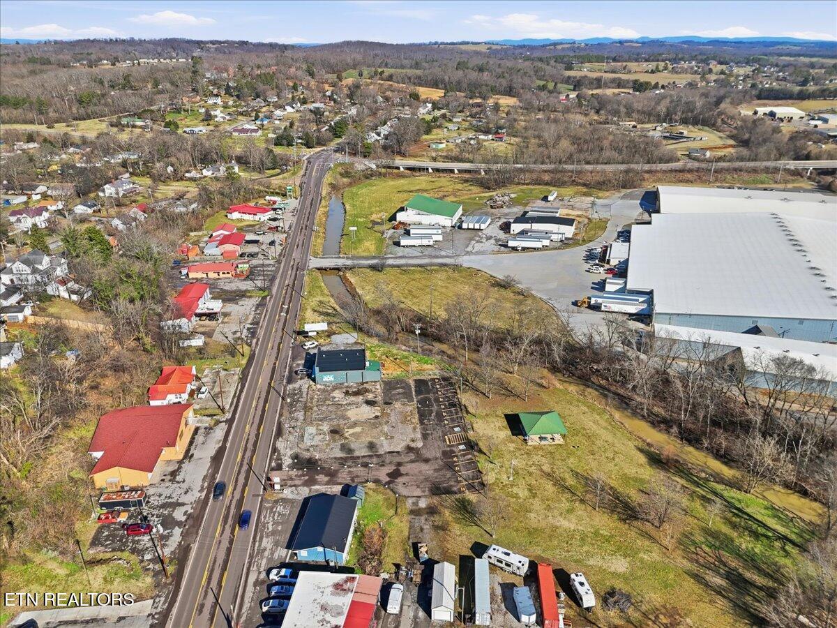 1008 N Main Street Sweetwater TN 37874