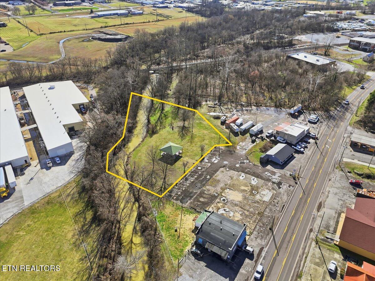 1008 N Main Street Sweetwater TN 37874