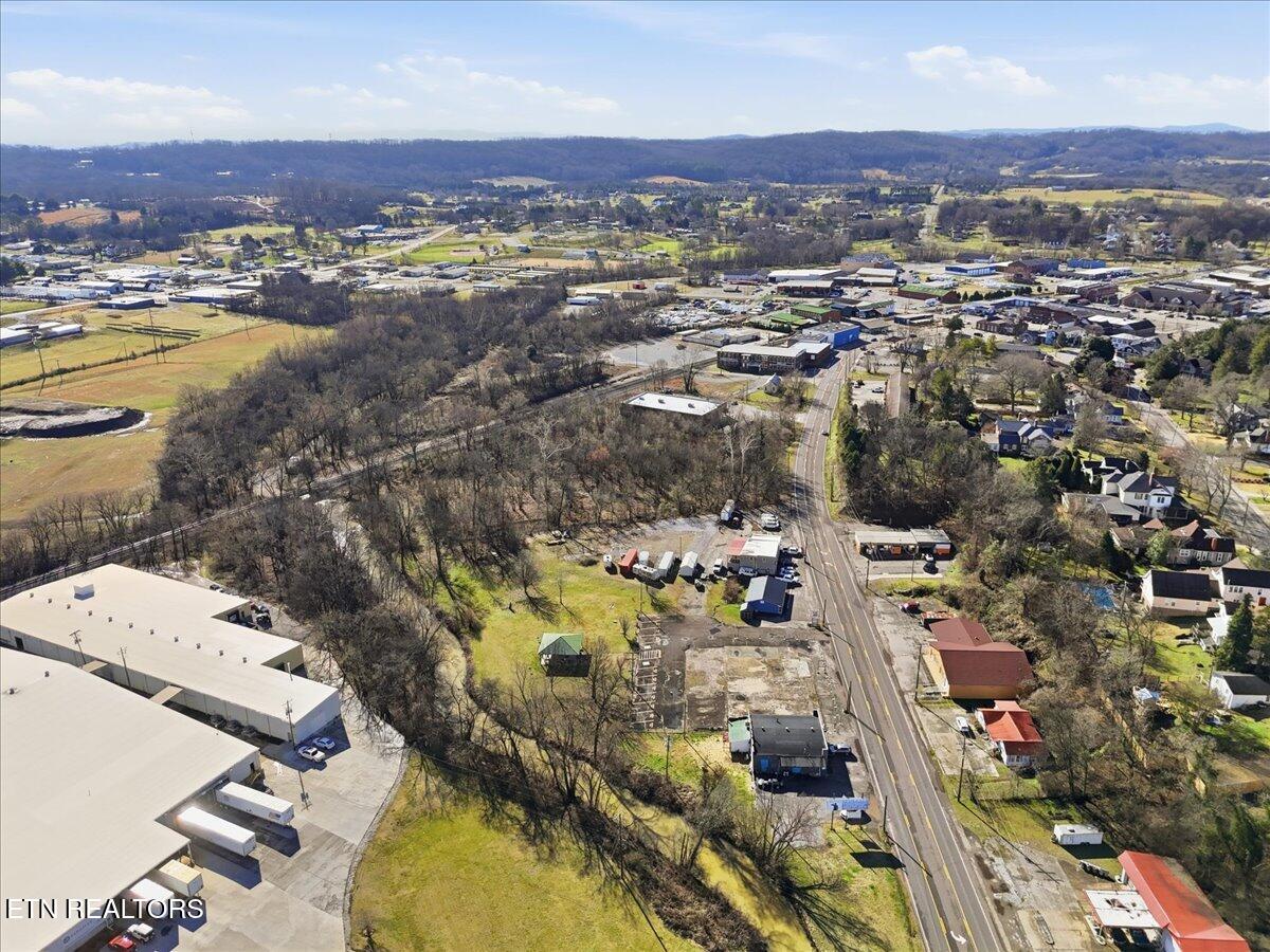 1008 N Main Street Sweetwater TN 37874