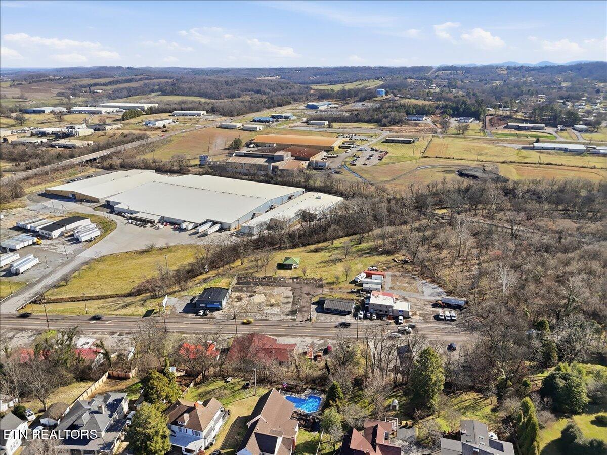 1008 N Main Street Sweetwater TN 37874