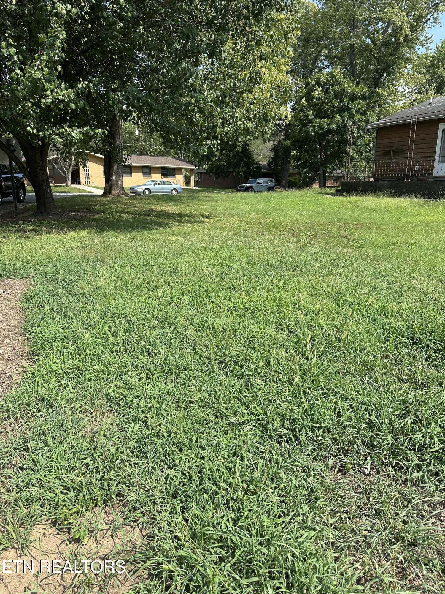 428 Kingston Avenue Oliver Springs TN 37840