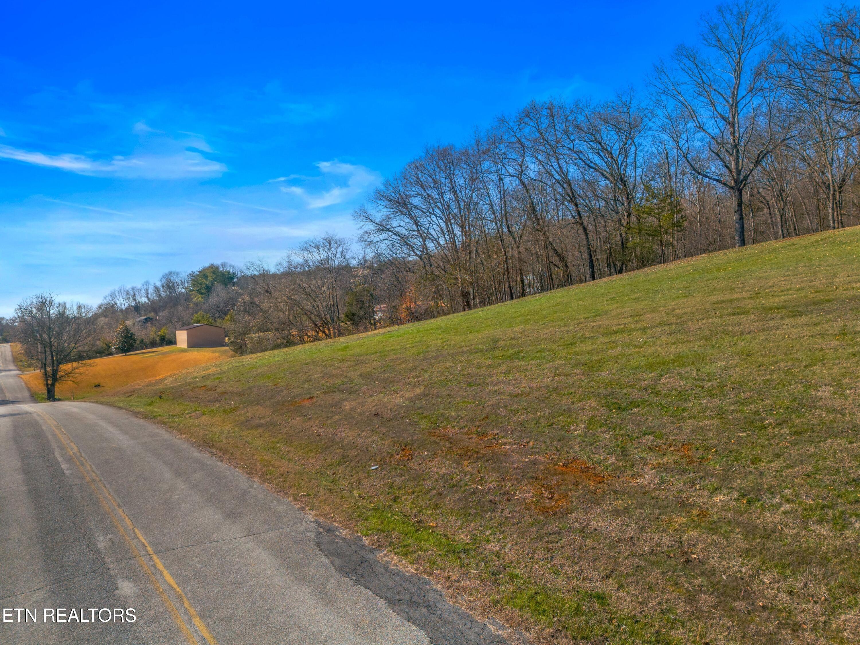 Lot 31r-2 E Cross Road Dandridge TN 37725