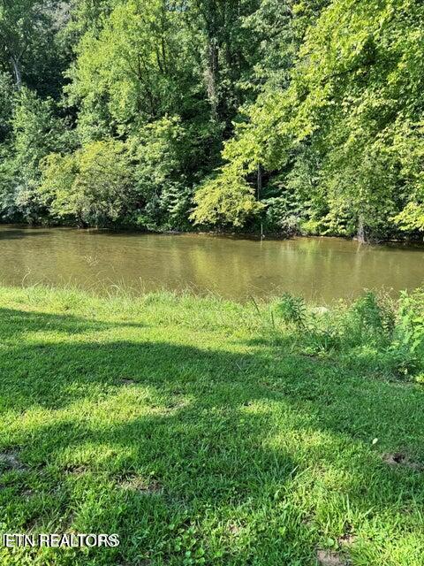 River Bank Road Pigeon Forge TN 37863