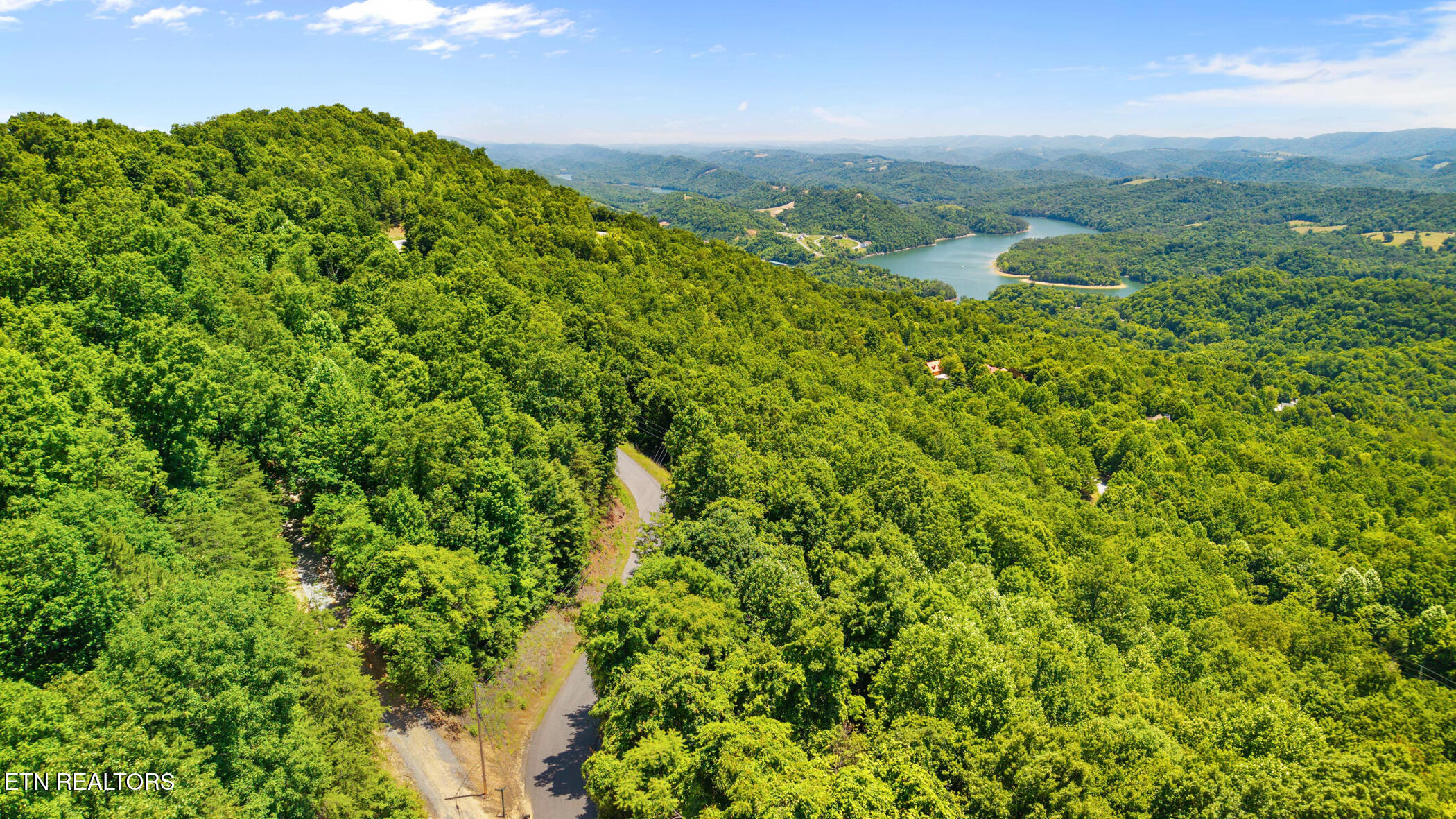 Clinch View Road New Tazewell TN 37825