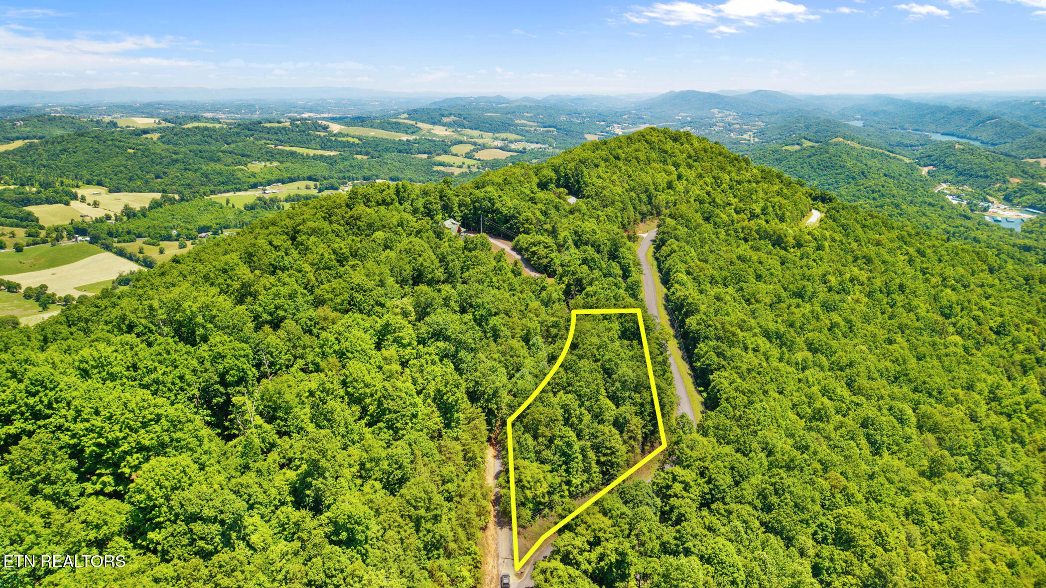 Clinch View Road New Tazewell TN 37825