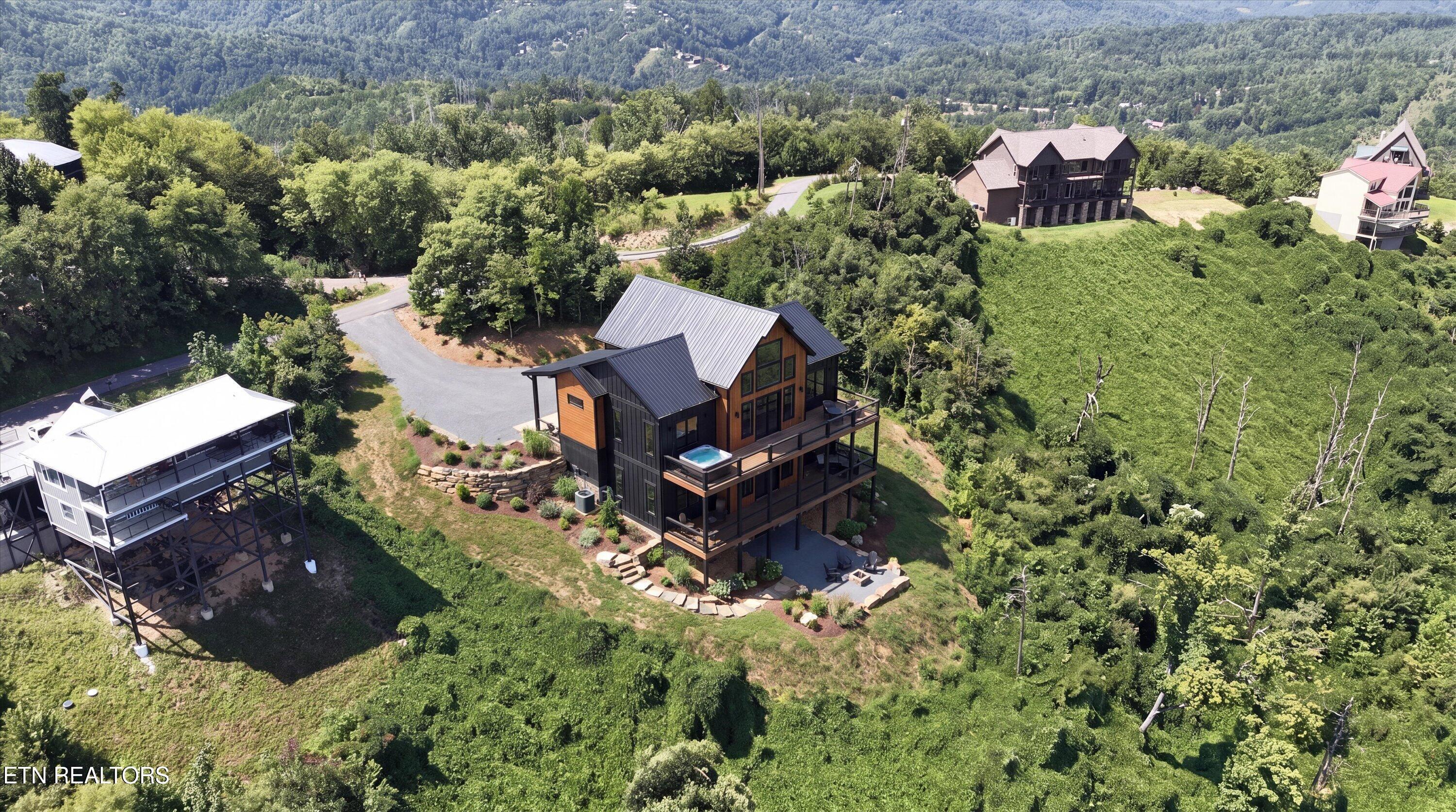 616 Kings Way Gatlinburg TN 37738