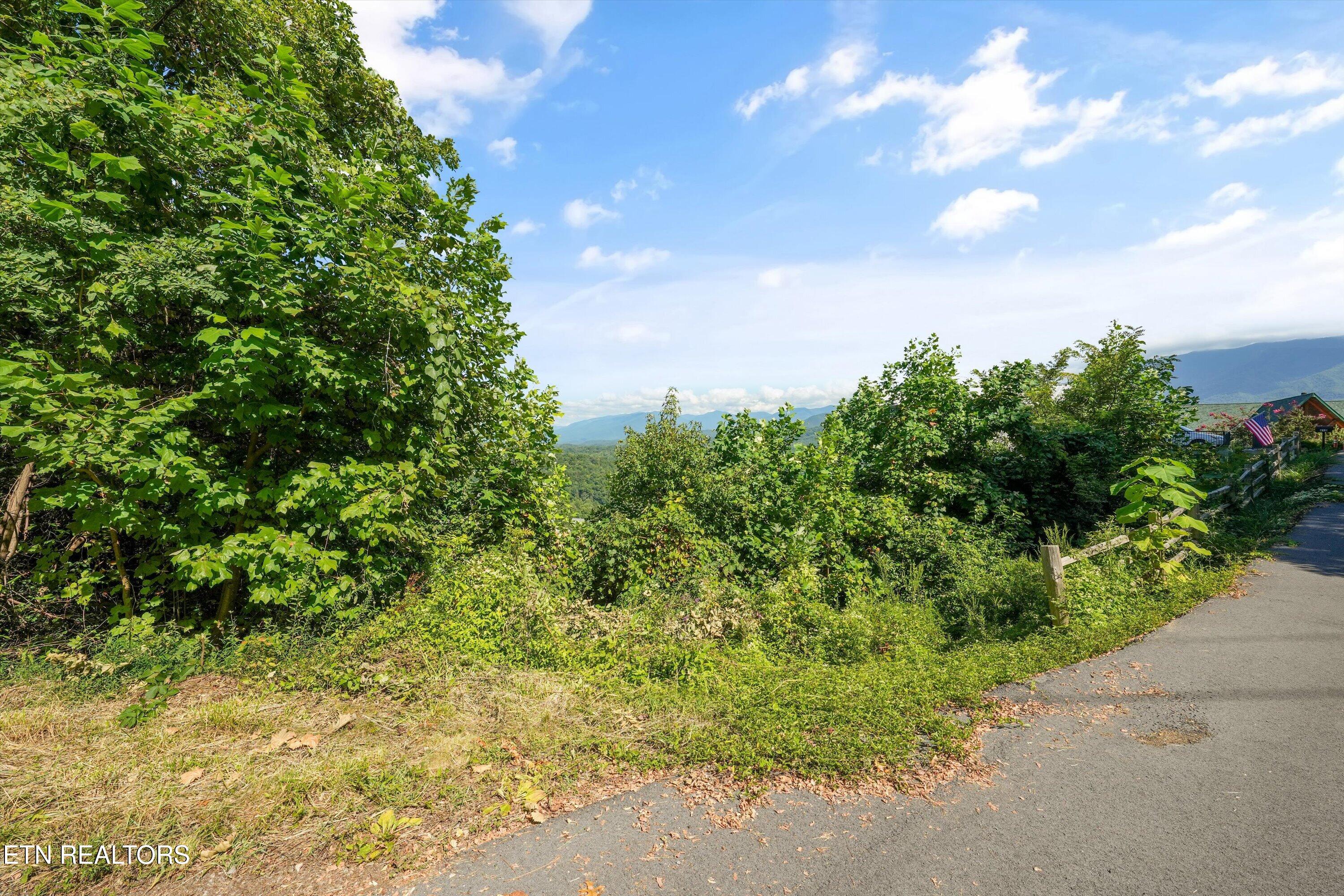 616 Kings Way Gatlinburg TN 37738