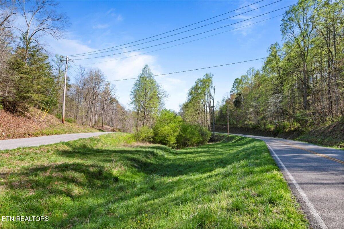 Rainbow View Road Lafollette TN 37766