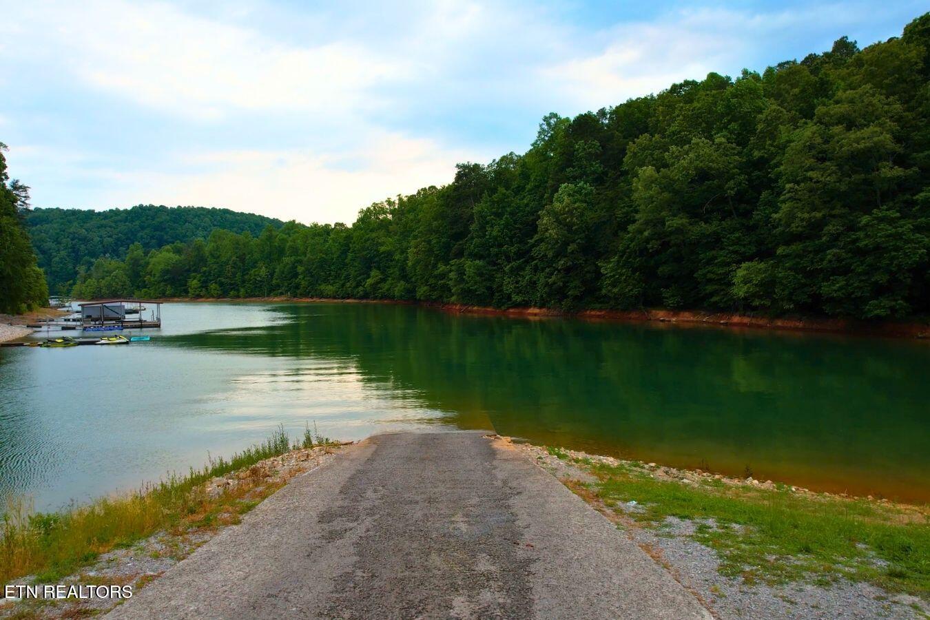 106+107 Hiwassee View Drive Jacksboro TN 37757