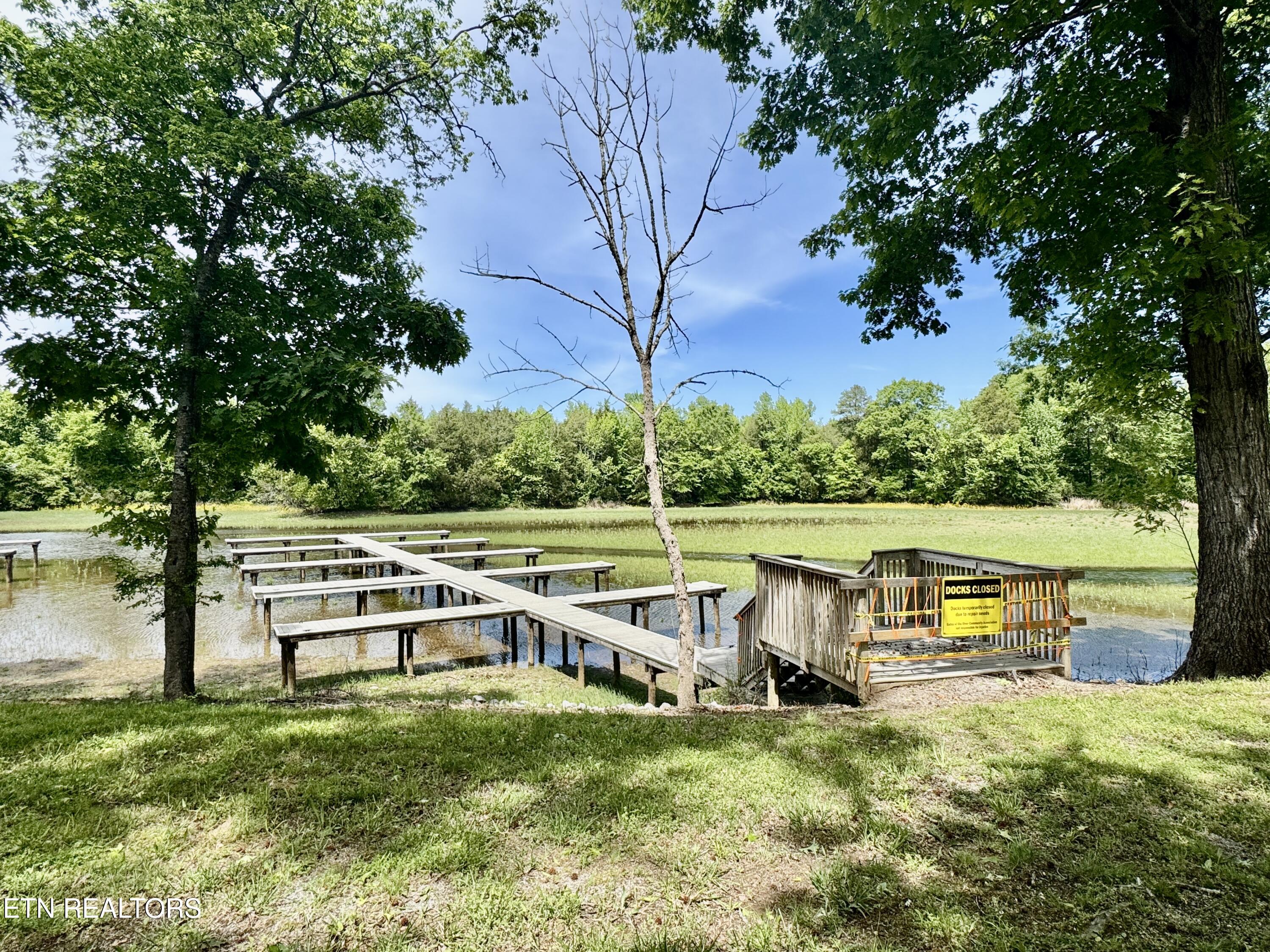 The Gates Drive Decatur TN 37322