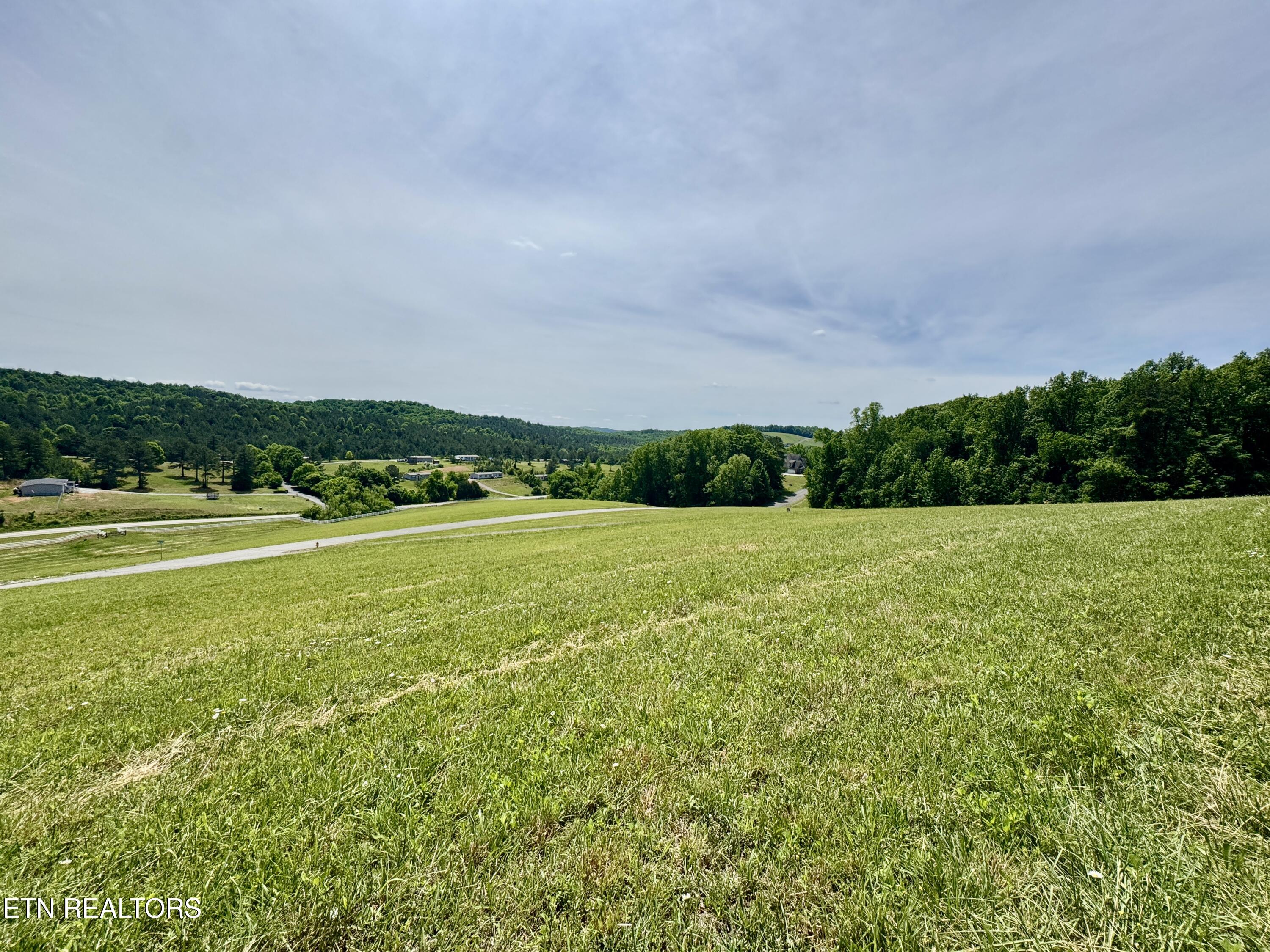 The Gates Drive Decatur TN 37322