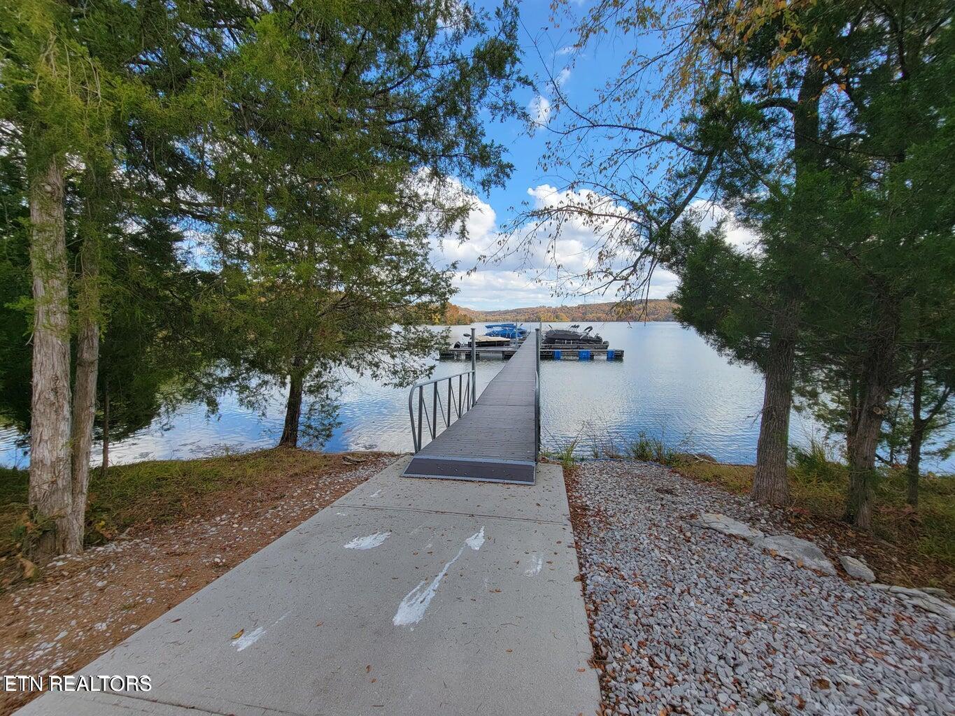 374 Walking Horse Trail Rockwood TN 37854