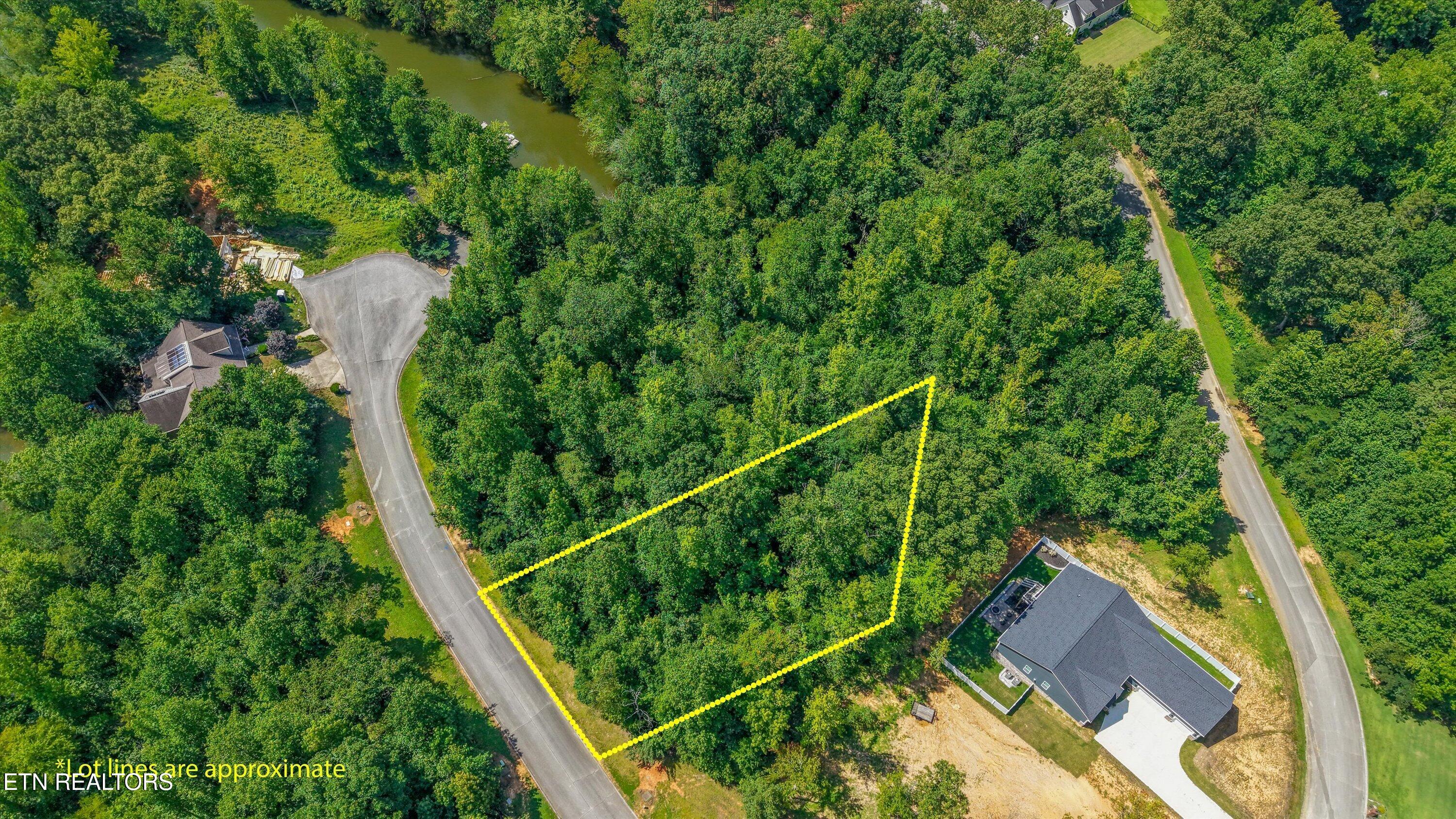 35 Emory Cove Drive Harriman TN 37748