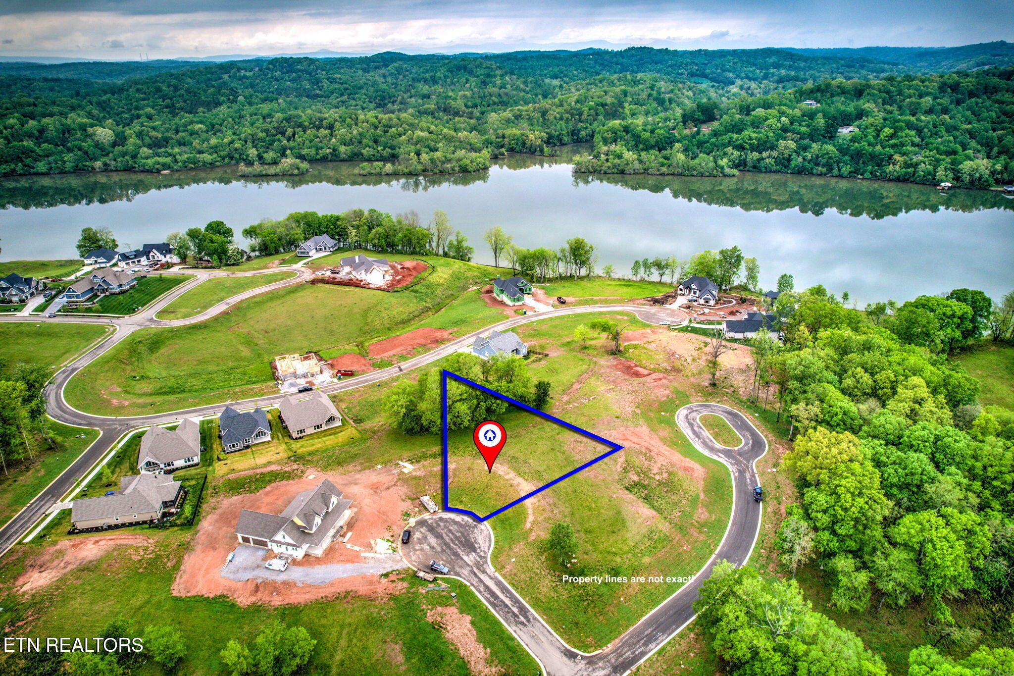 112 Silver Fox Way Loudon TN 37774