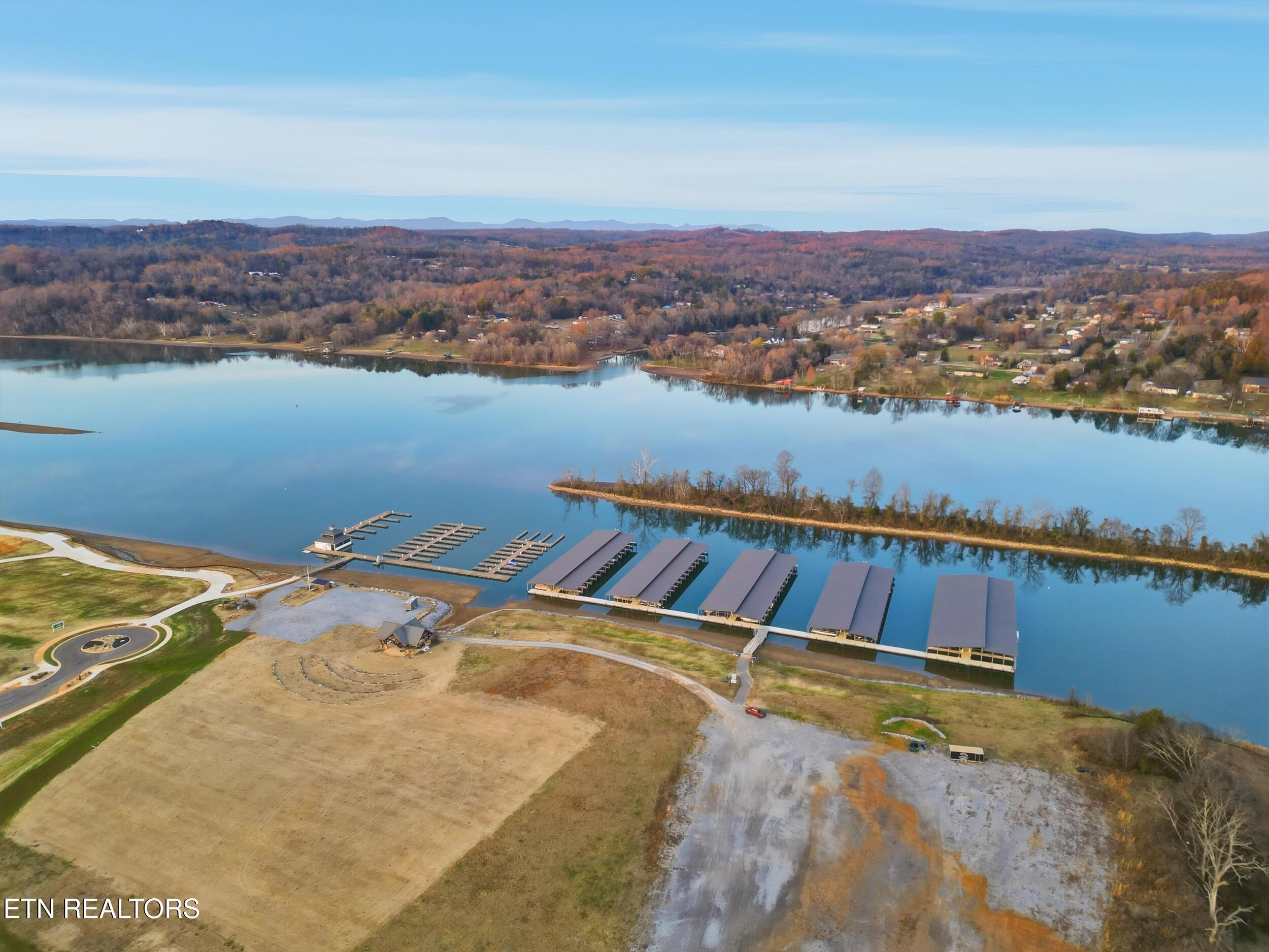 2399 Old Dogwood Trail Loudon TN 37774