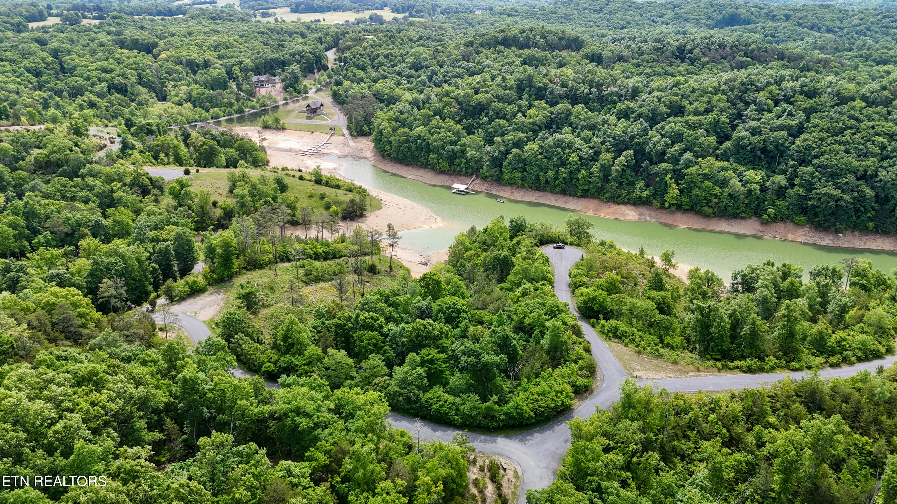 Lot 25 Stone Bridge Drive Dandridge TN 37725