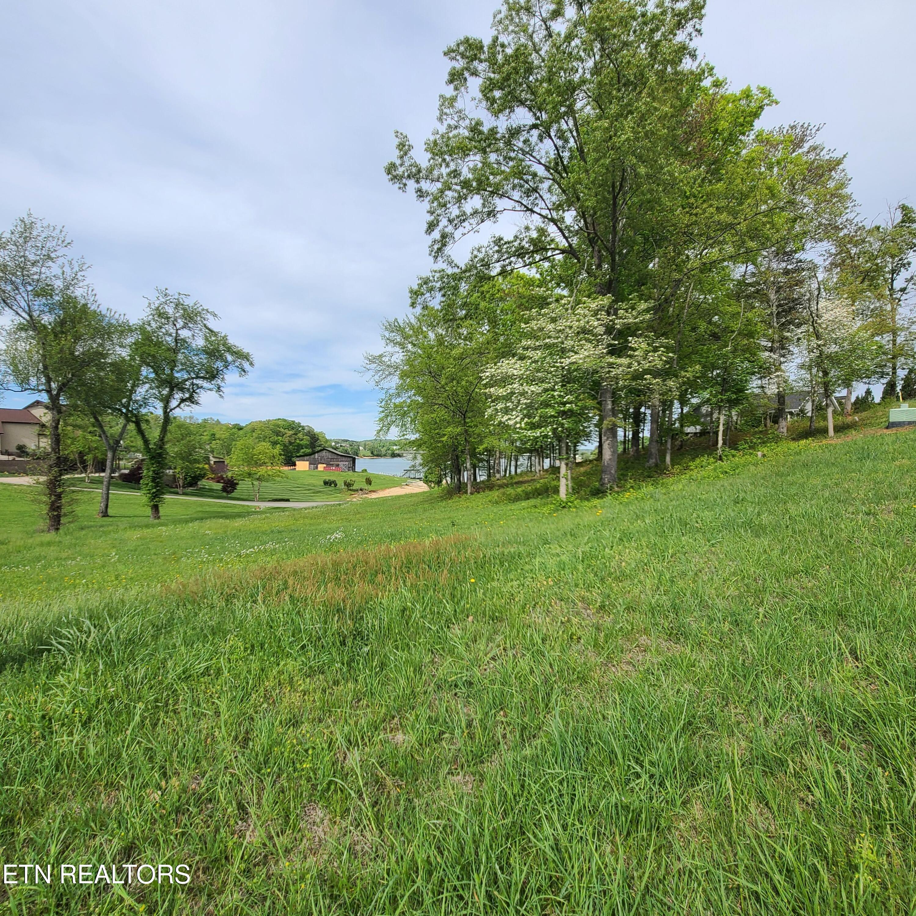 Lot 92r Majestic Circle Dandridge TN 37725
