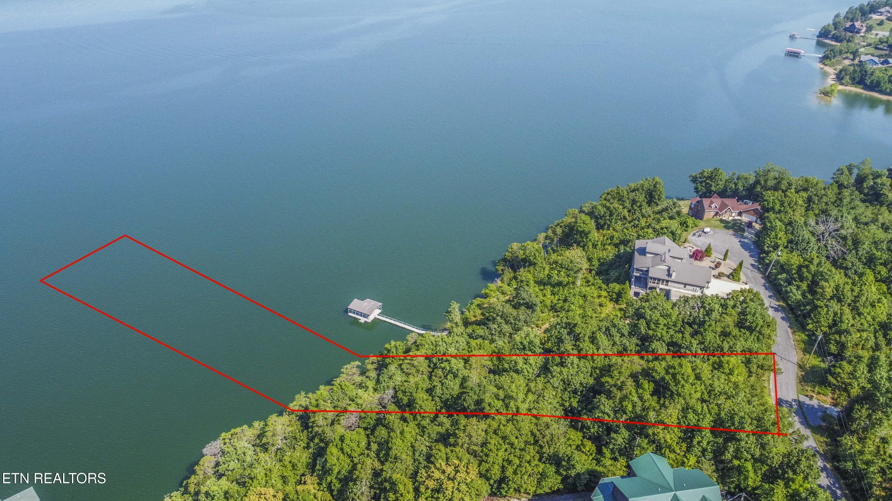 Fishtail Cove Dandridge TN 37725