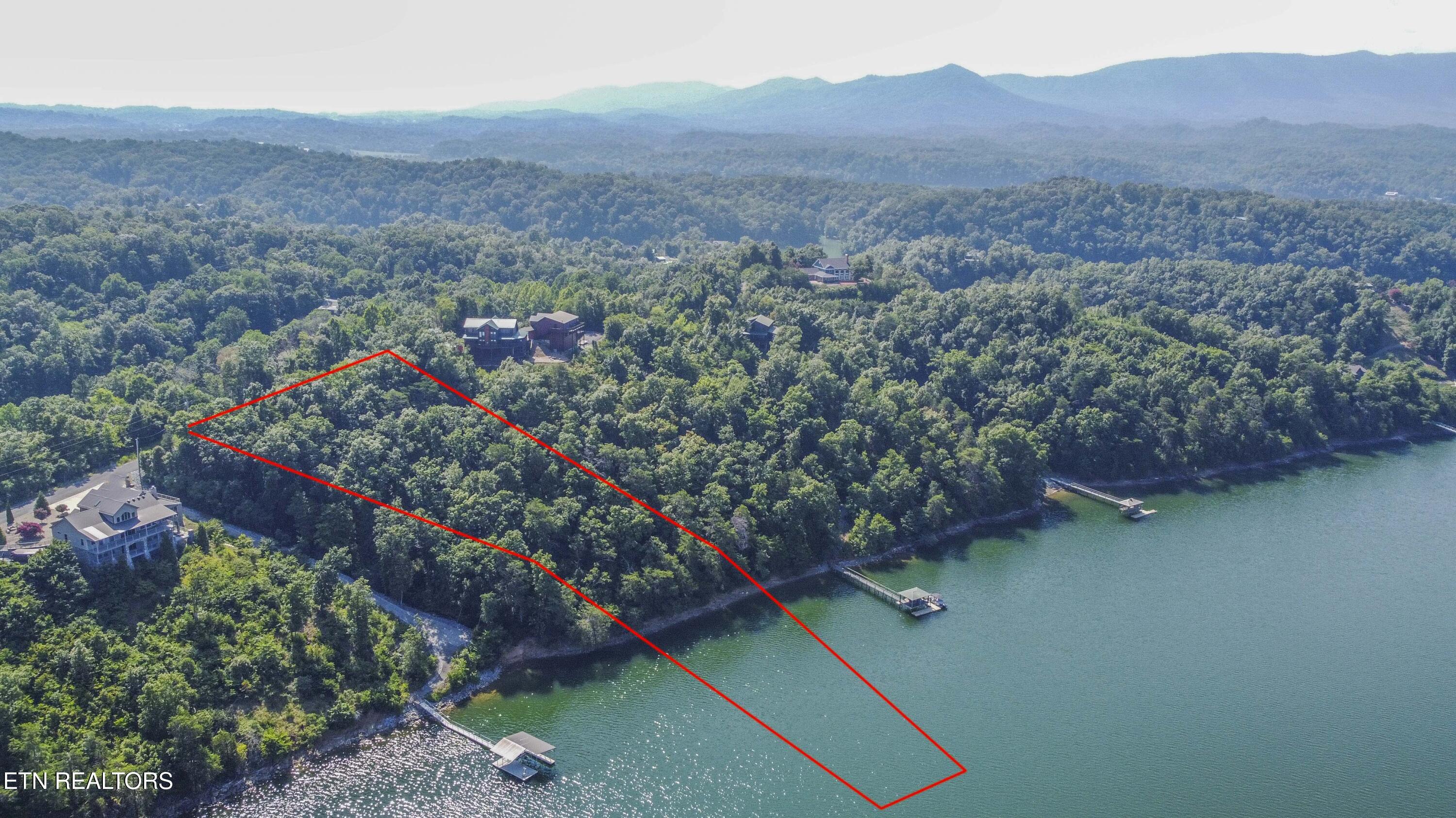 Fishtail Cove Dandridge TN 37725