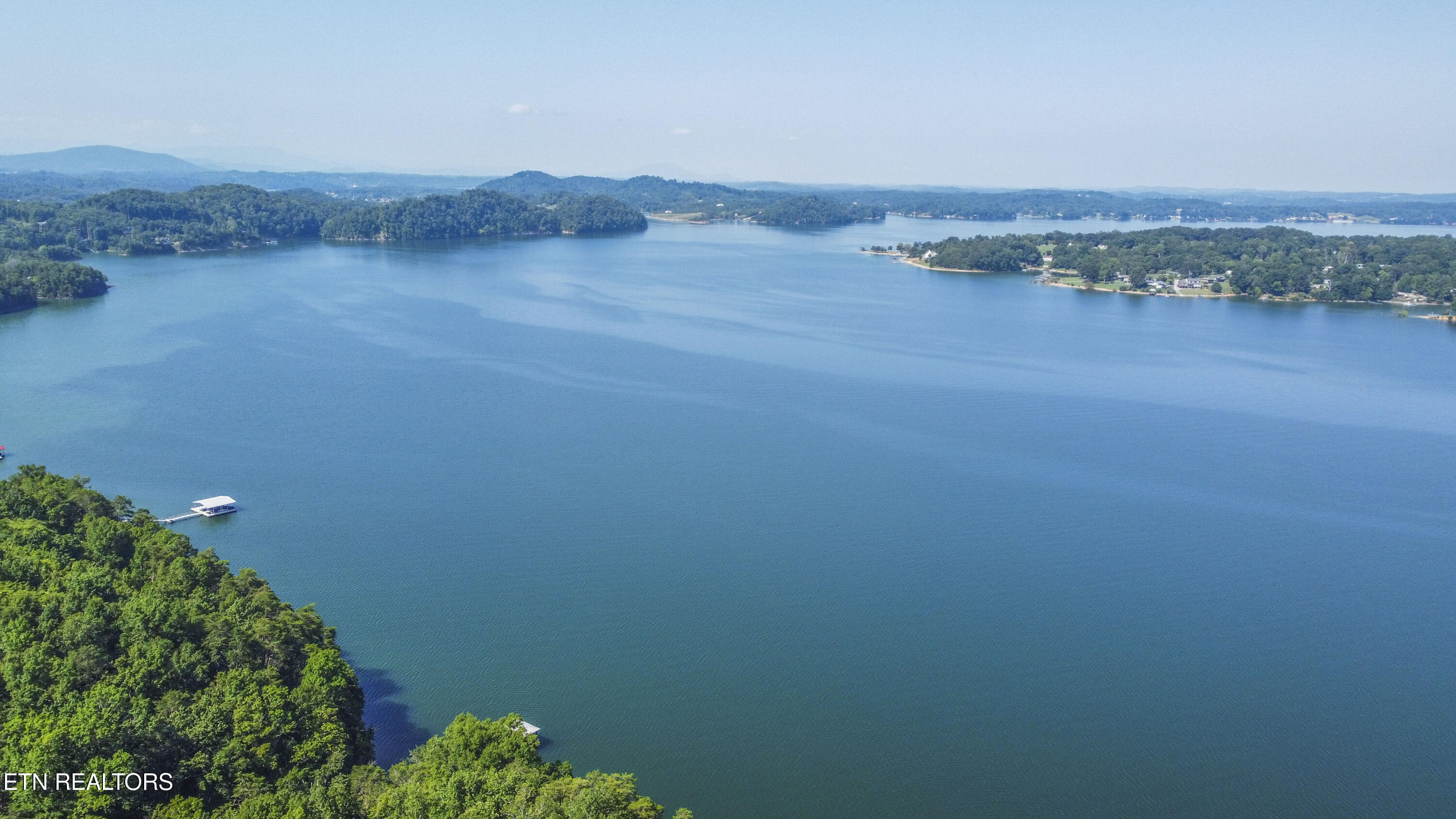 Fishtail Cove Dandridge TN 37725