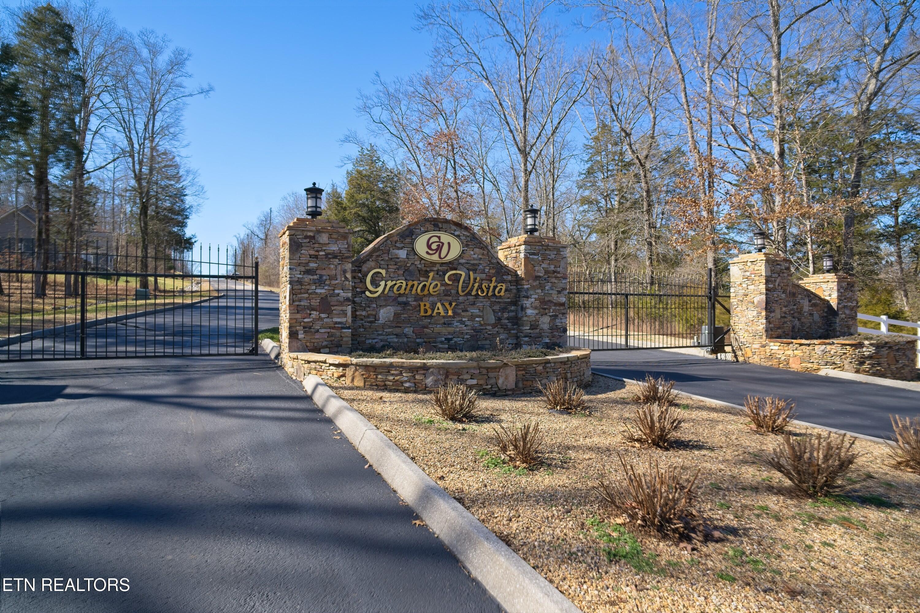 105 Roaming Fawn Rockwood TN 37854