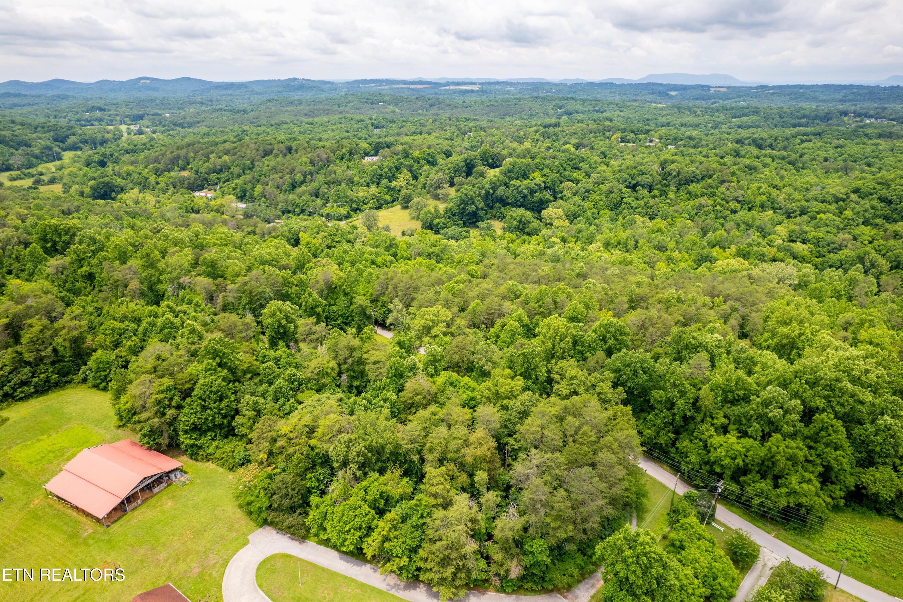 2353 Dave Smith Road Kodak TN 37764