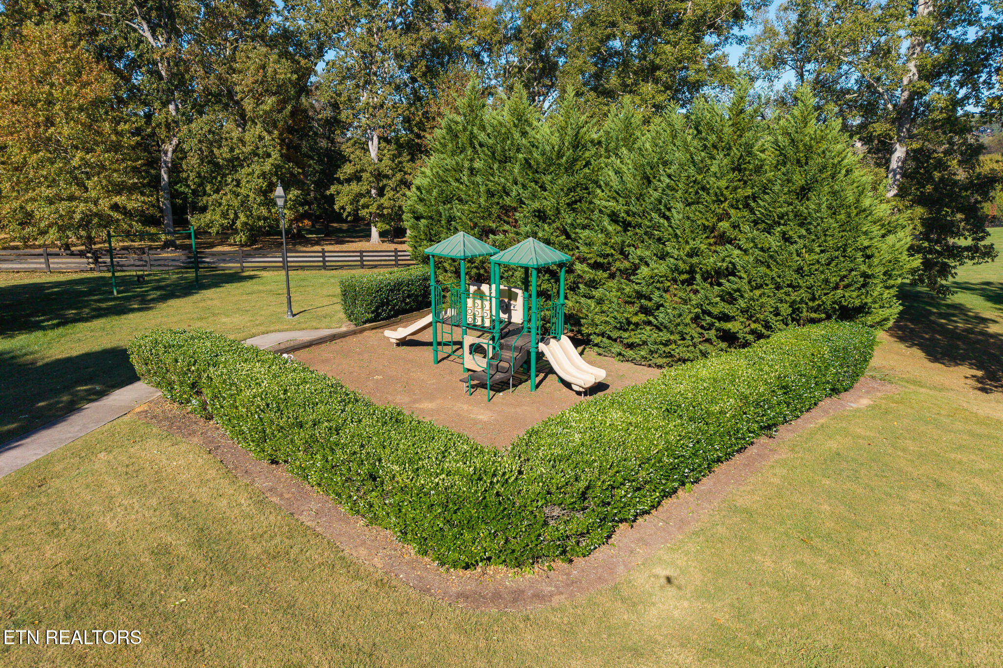 120 Nightharbor Way Louisville TN 37777