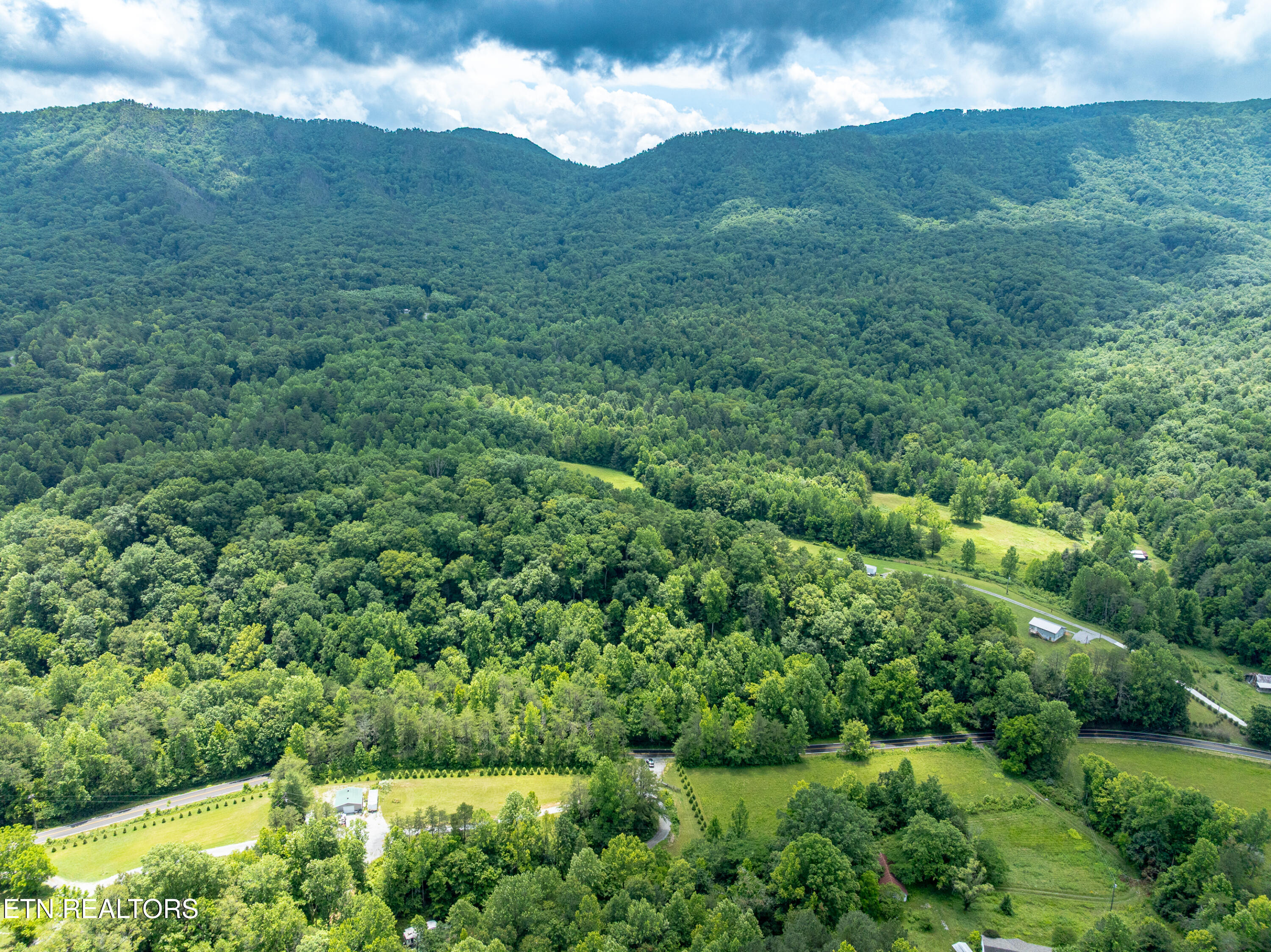 1477 Old Chilhowee Road Seymour TN 37865
